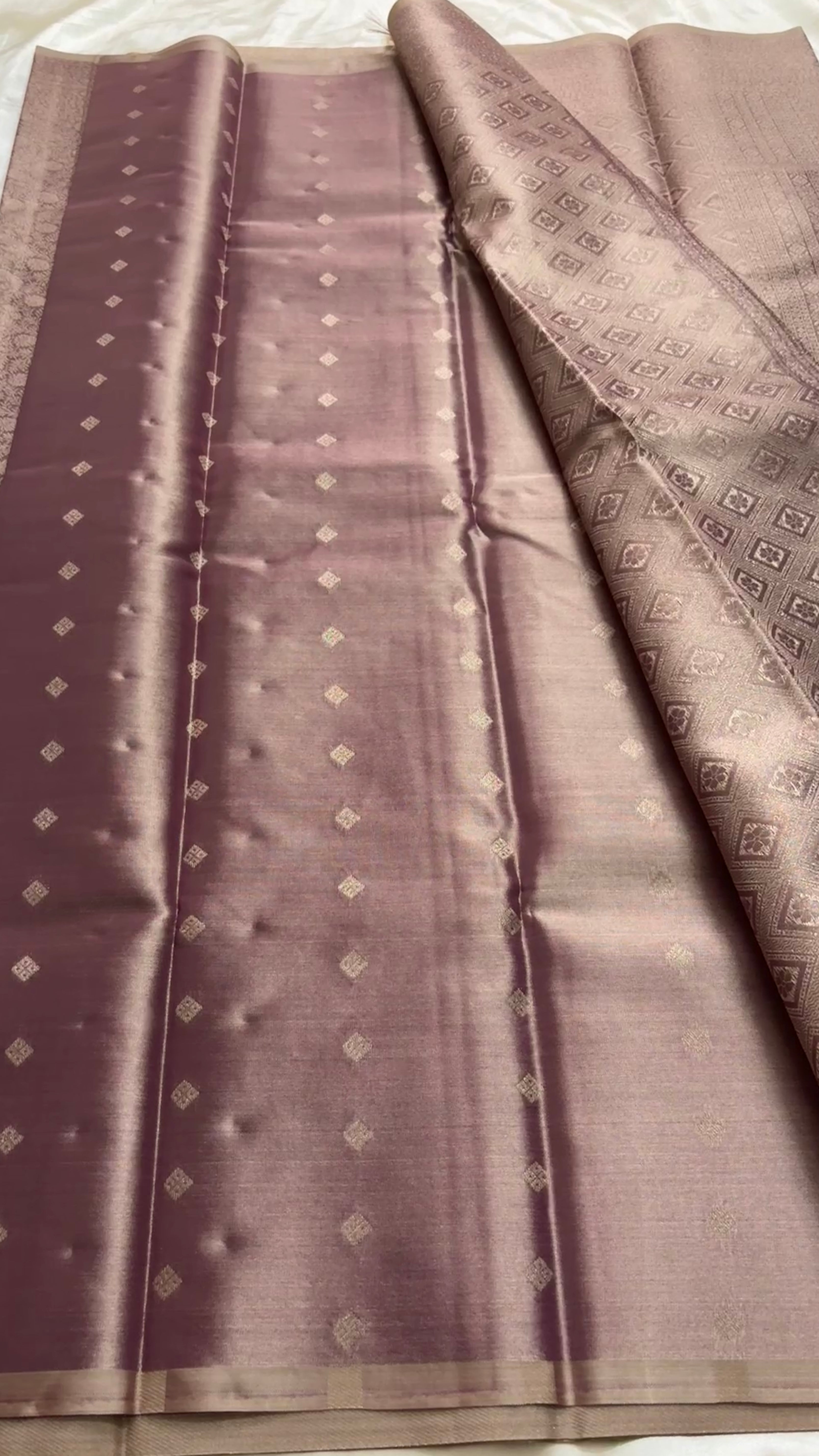 Tissue brocade silk KR122