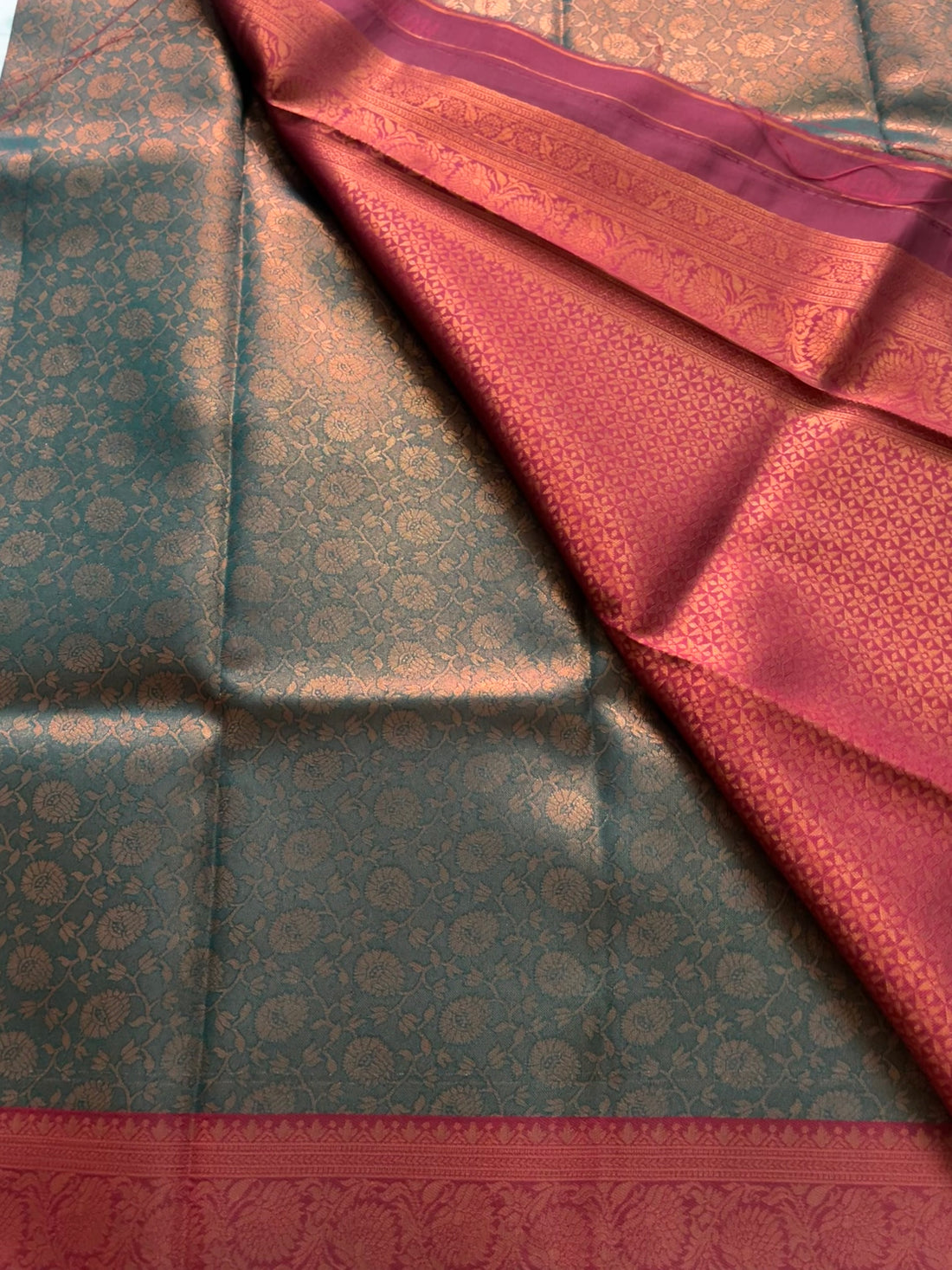 Unstitched premium half saree material(bottle green with reddish maroon)