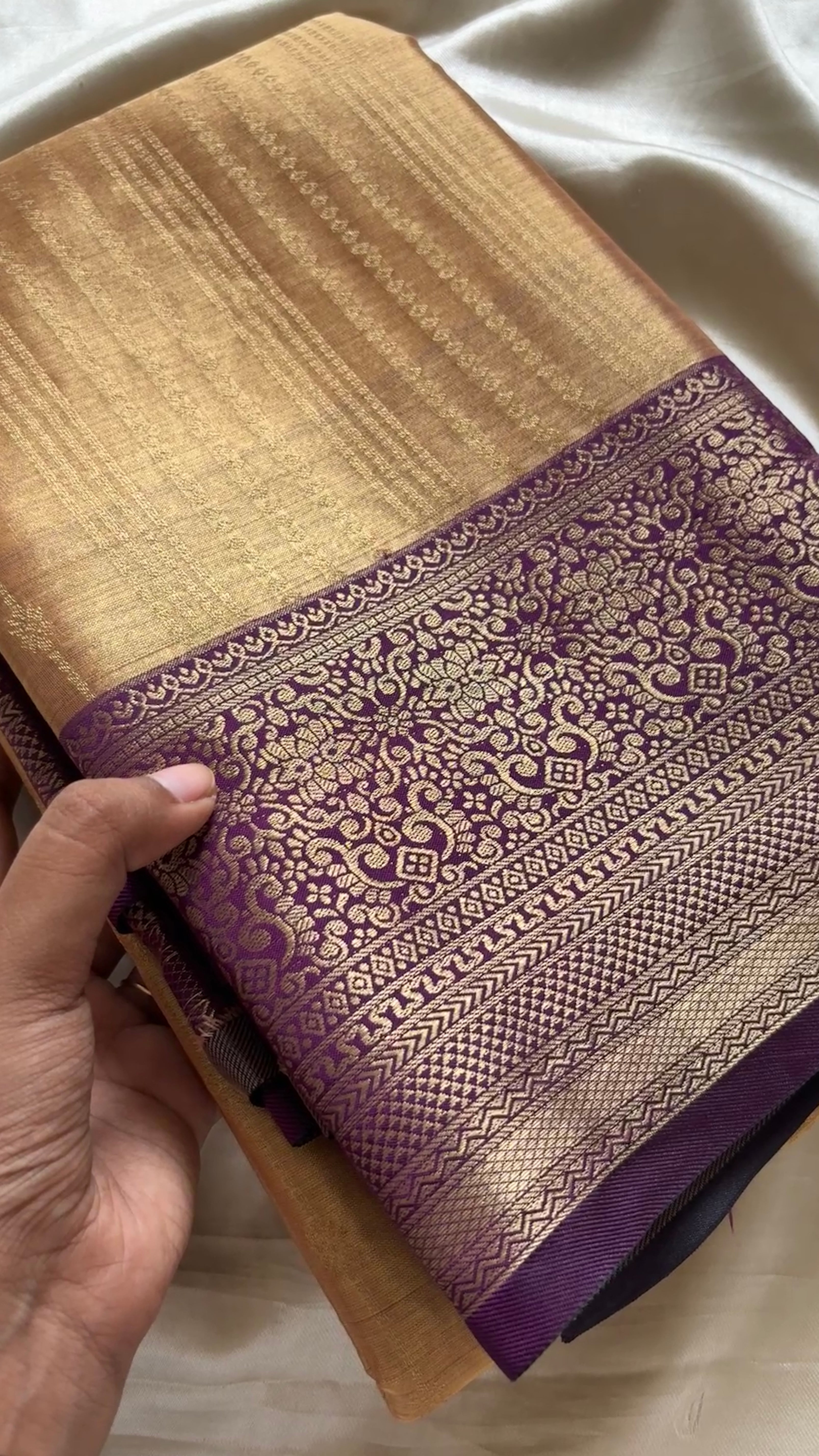 Premium  Tissue brocade kr40