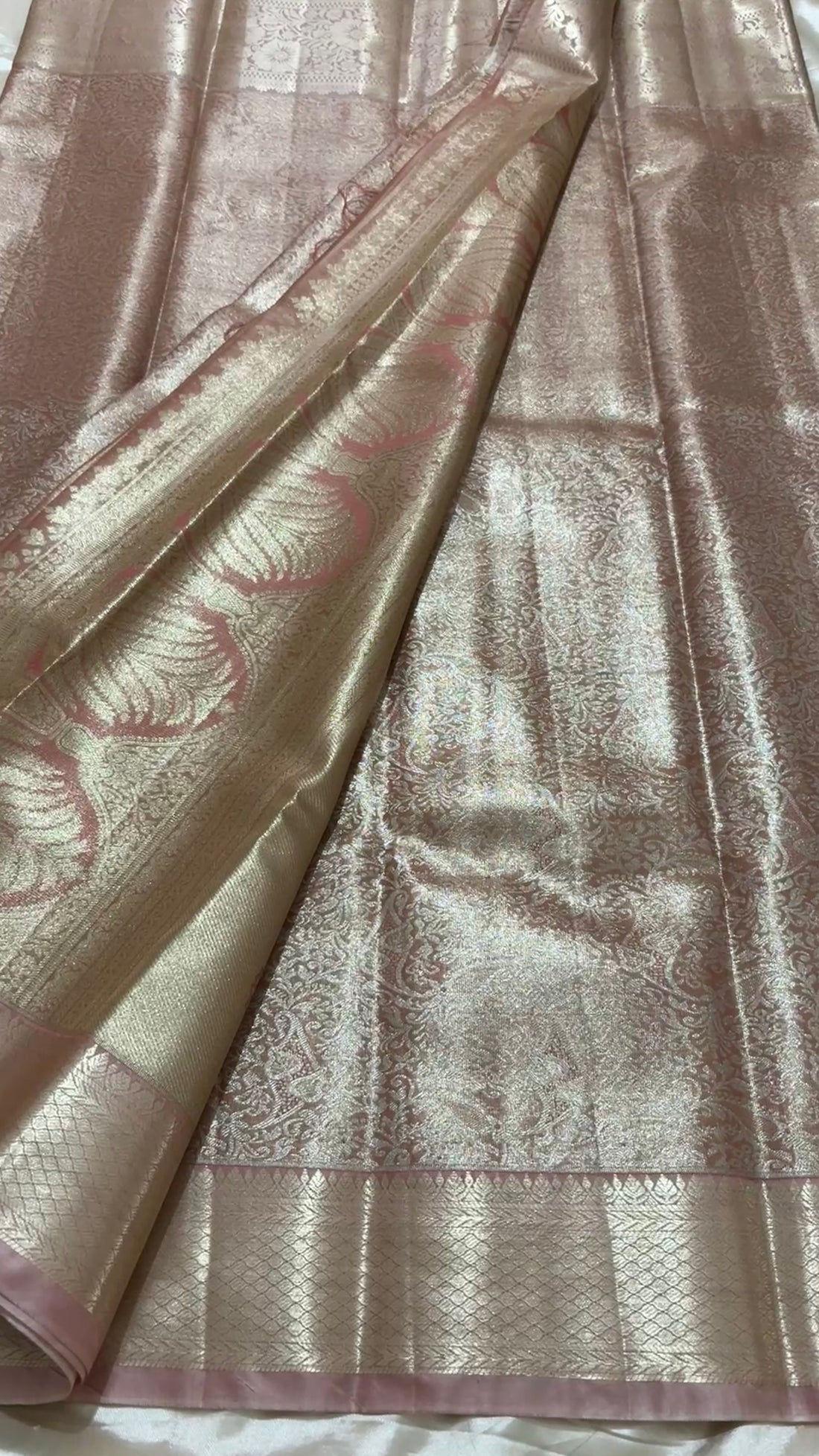 Semi tissue Kanchipuram saree