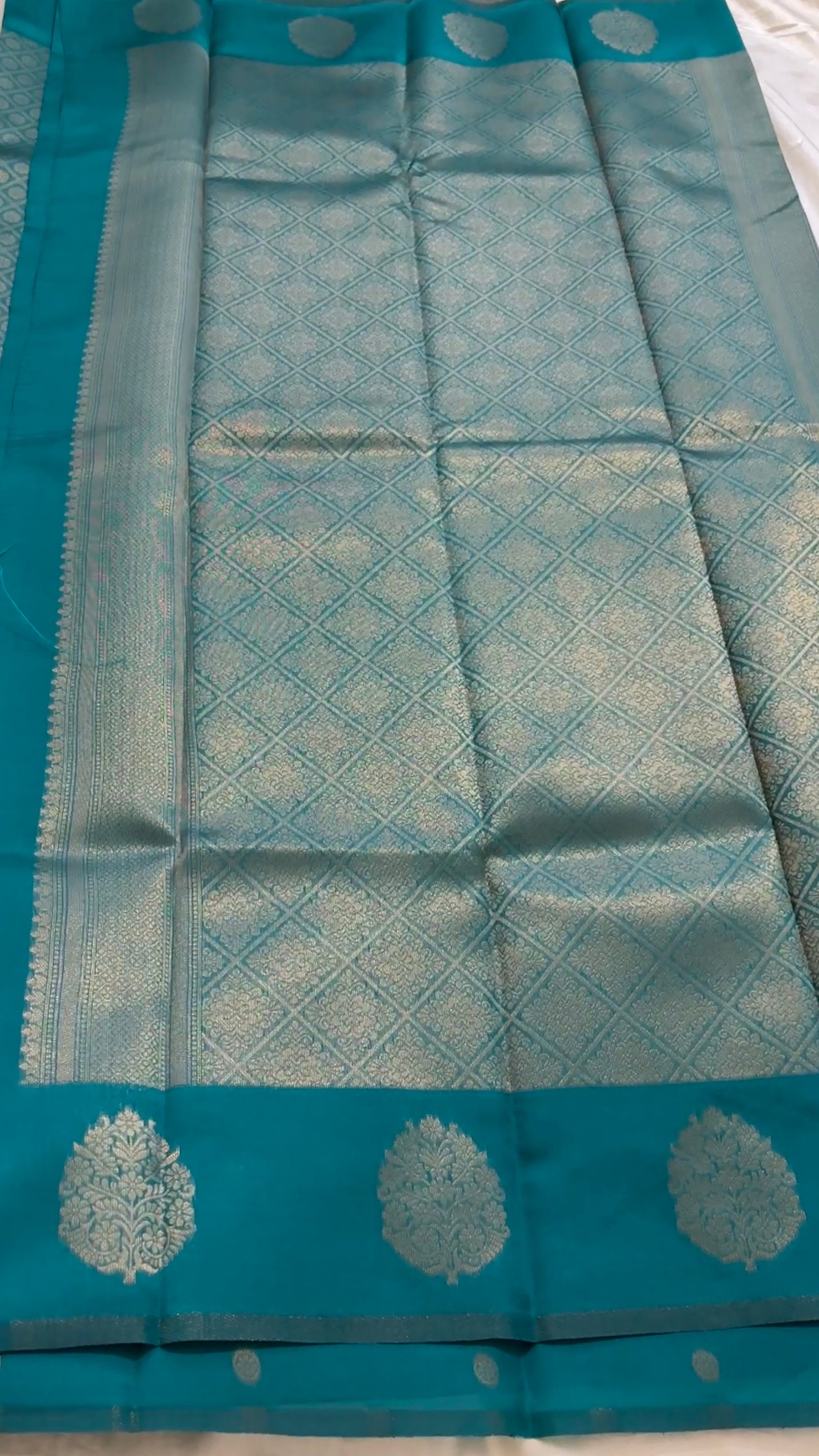 Semi brocade soft Silk kr61