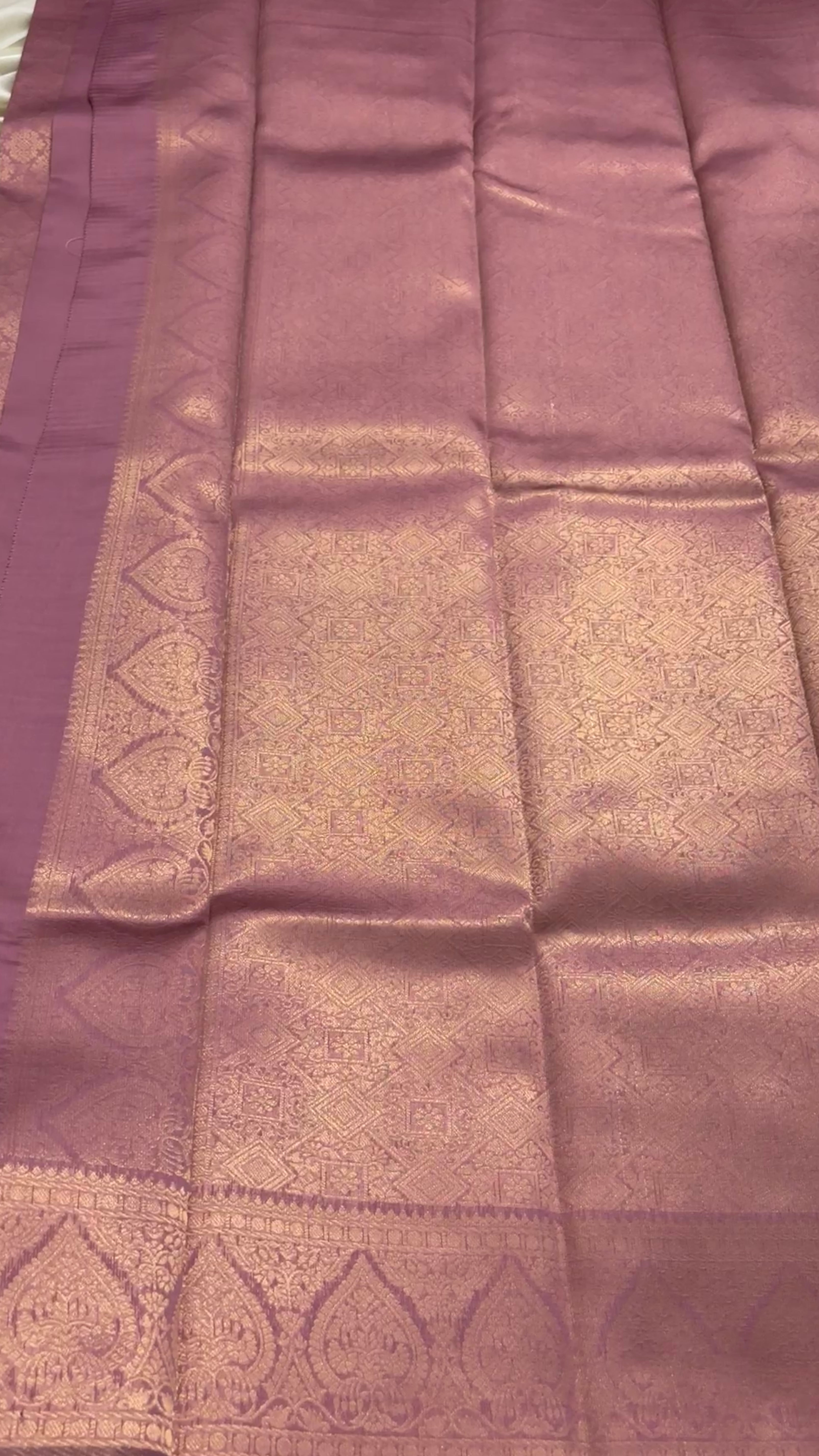 Semi brocade Kr38