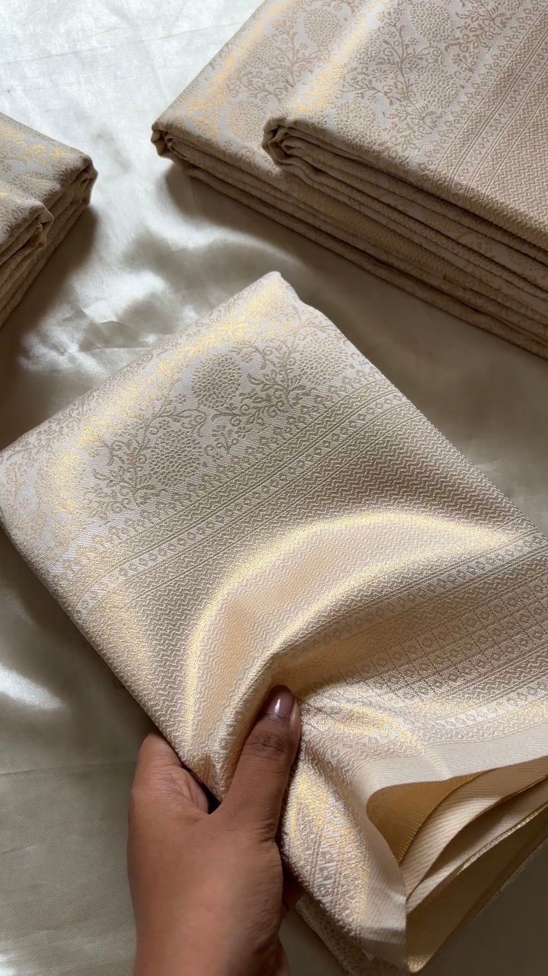 Semi brocade kr102