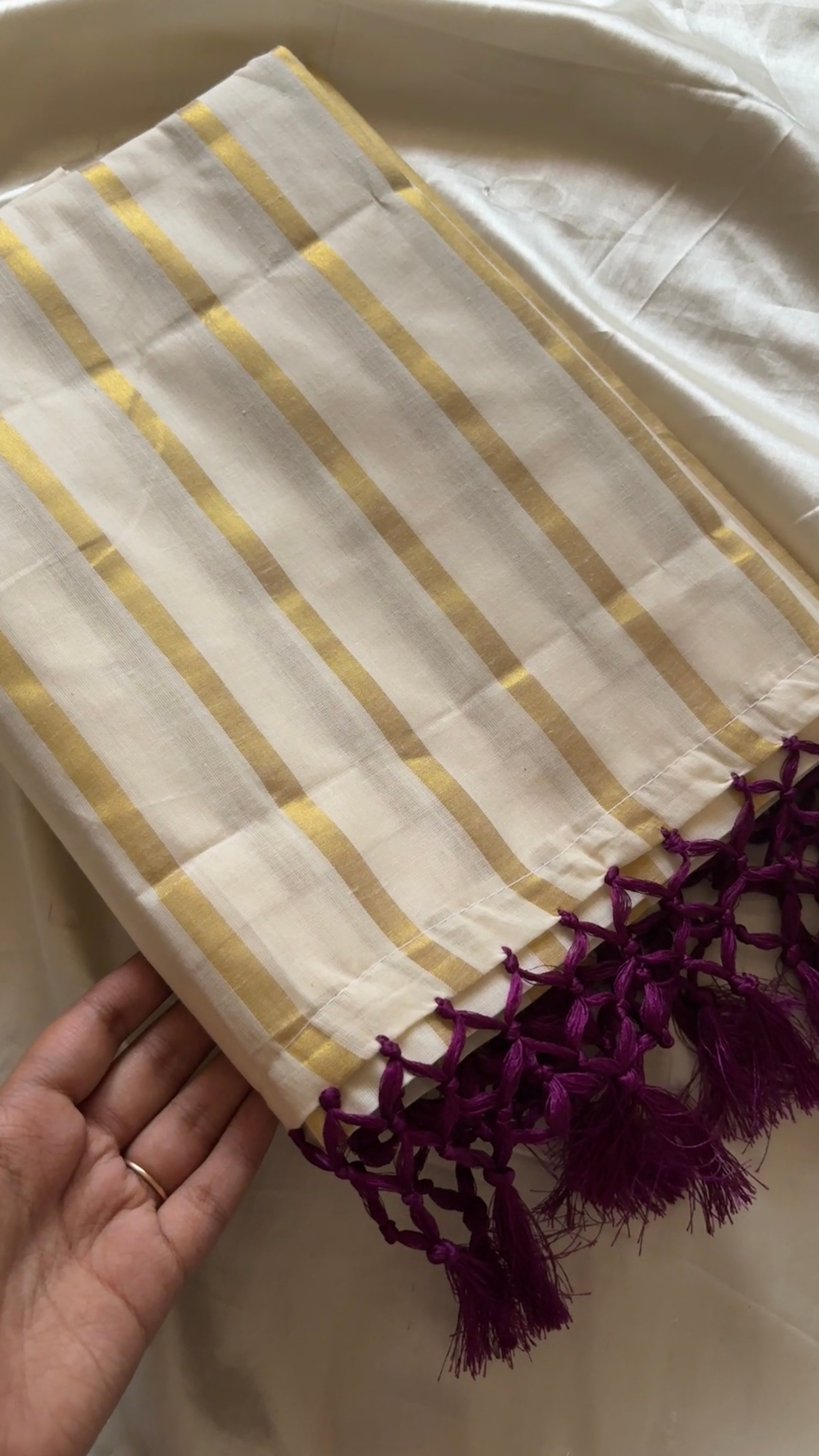 Soft cotton with gold stripe kr37