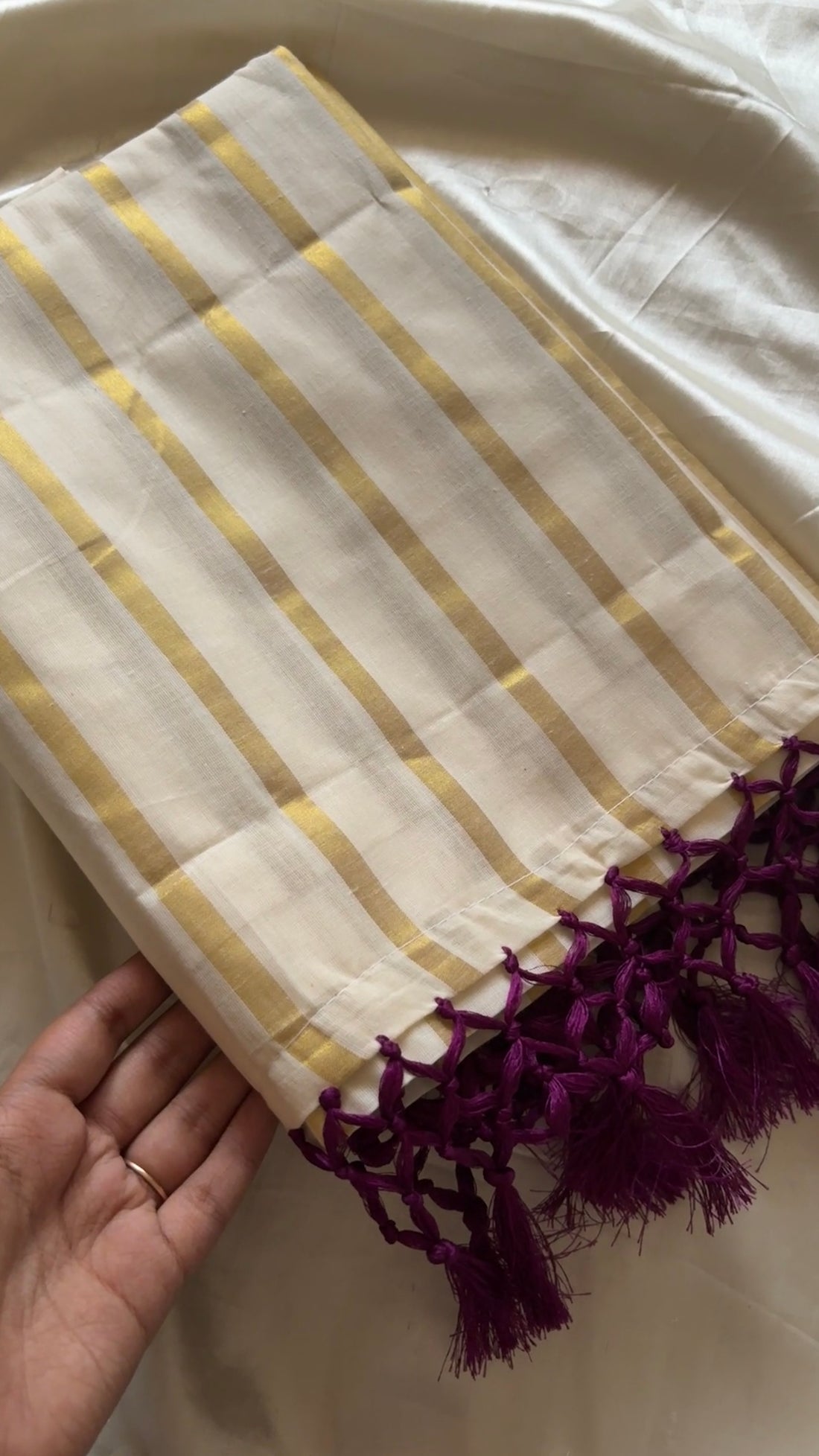 Soft cotton with gold stripe kr37