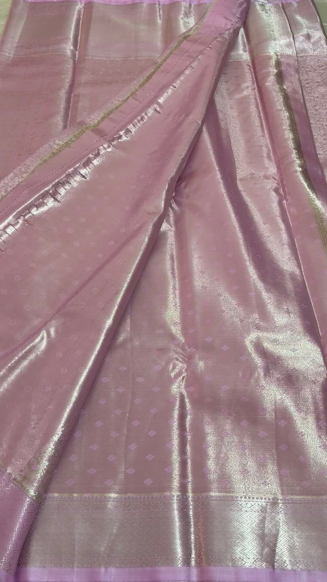 Semi tissue Kanchipuram saree