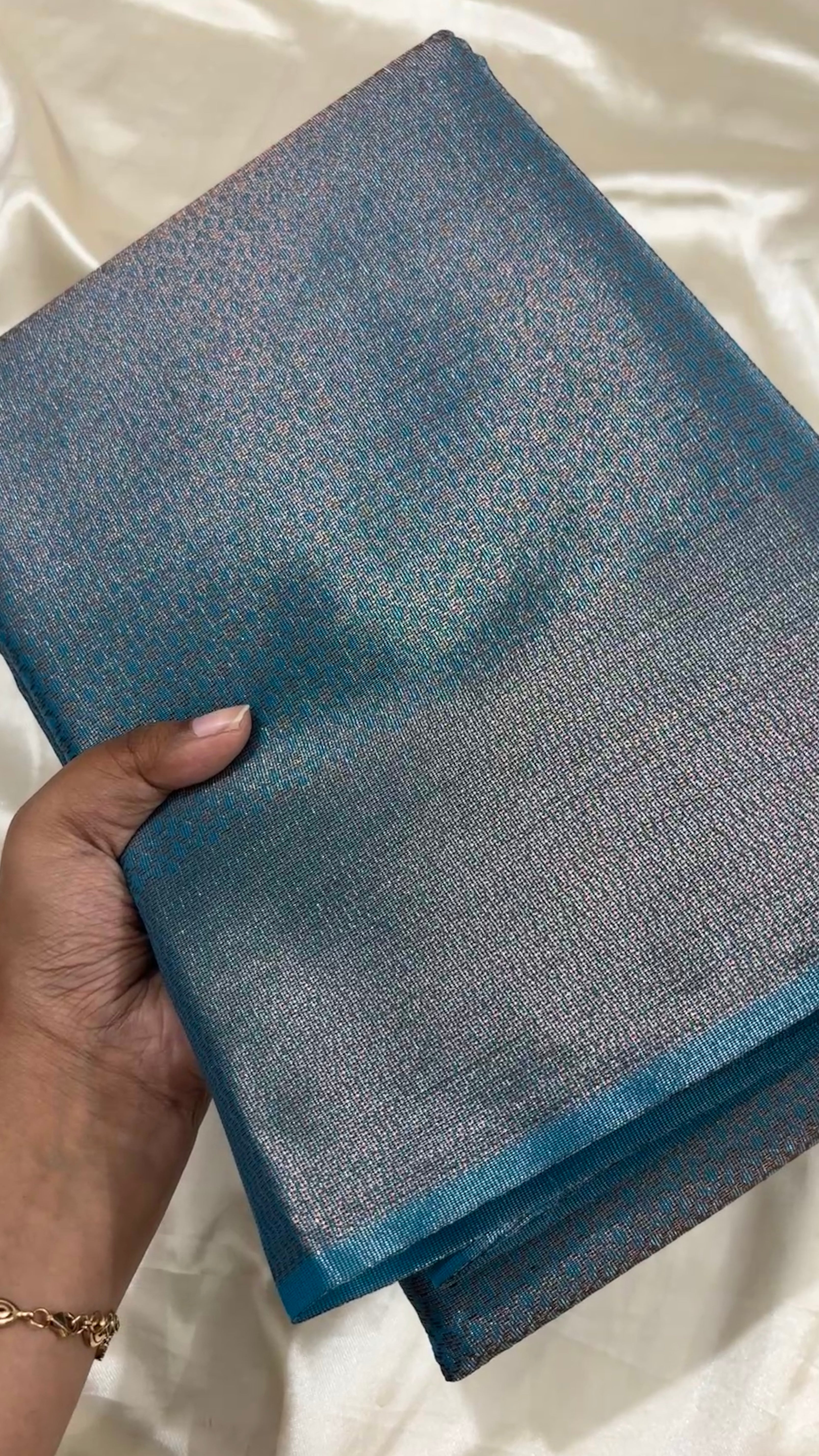 Tissue Brocade soft silk kr36