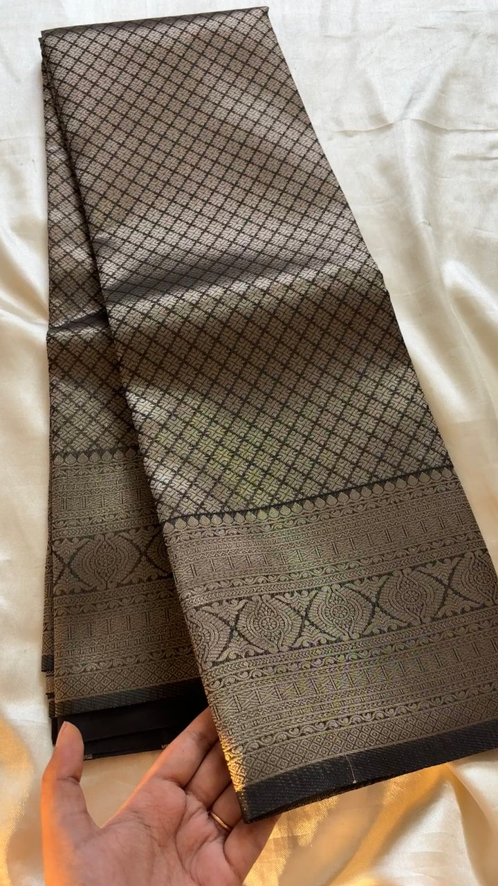 Semi brocade soft Silk kr69