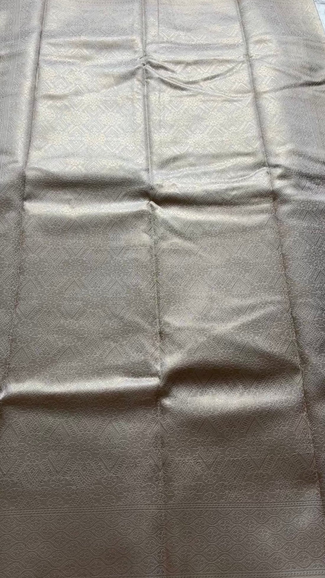 Semi brocade kr108
