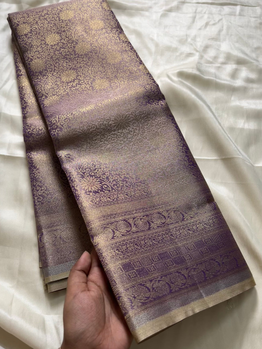 Tissue brocade silk