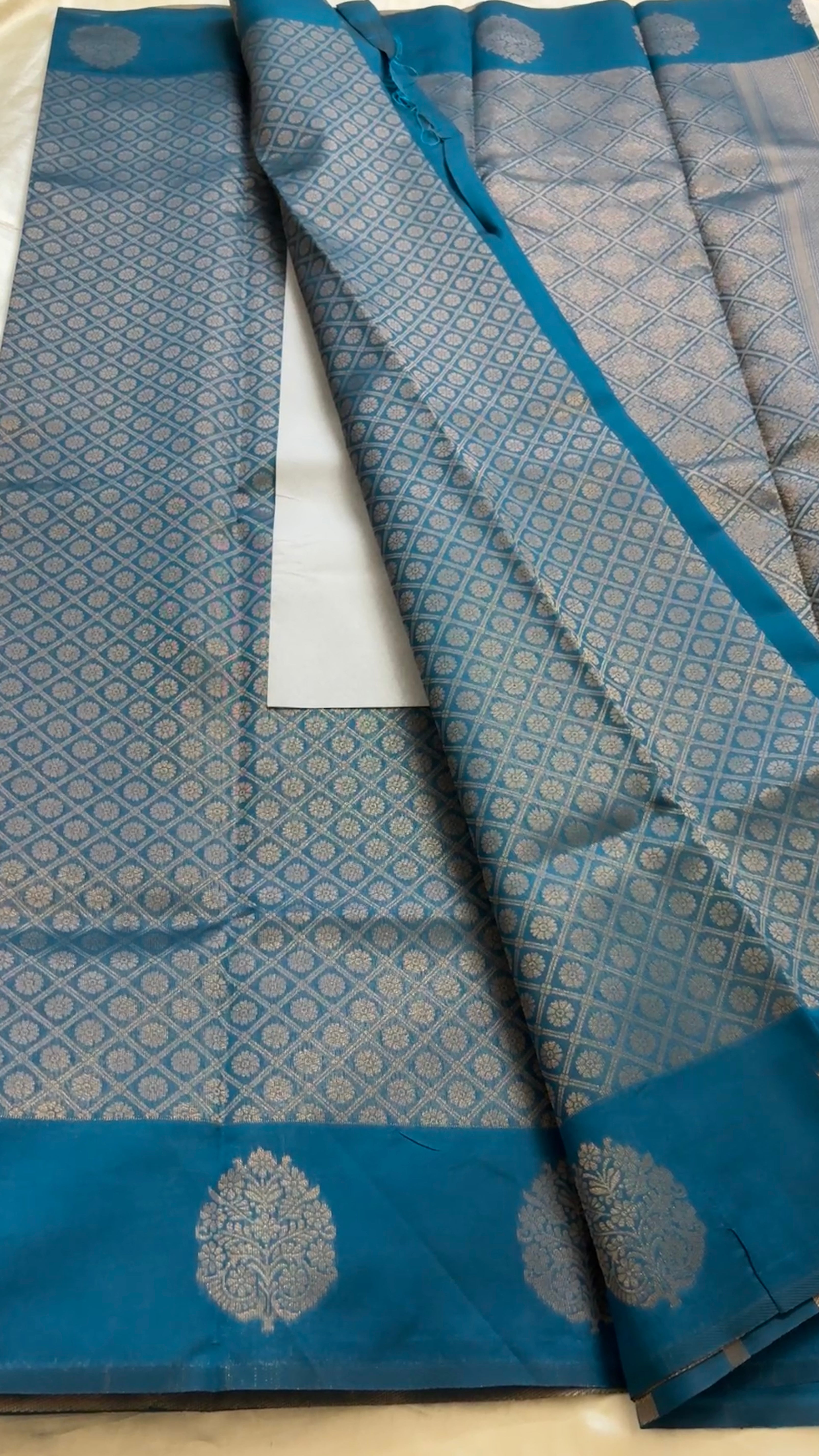 Semi brocade soft Silk kr63