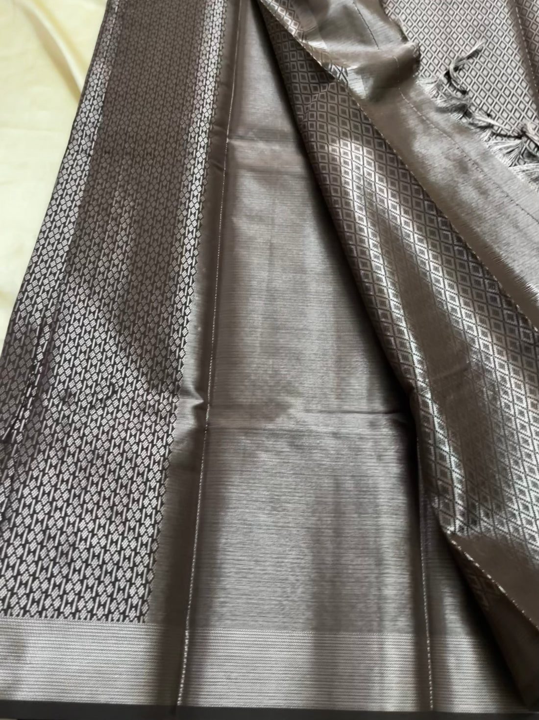 Brocade soft silk (KR27)