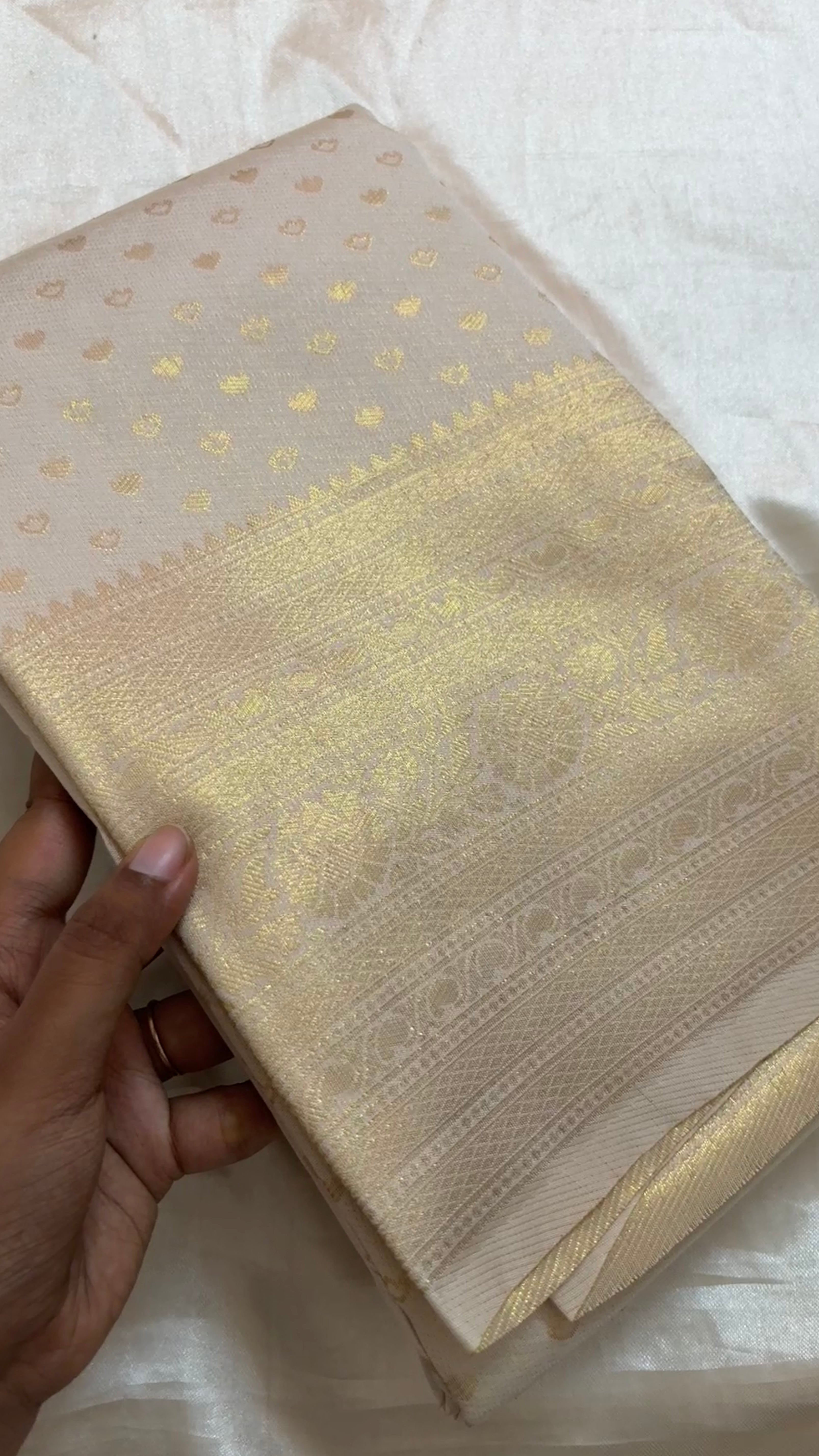 Semi brocade soft Silk Kr 37