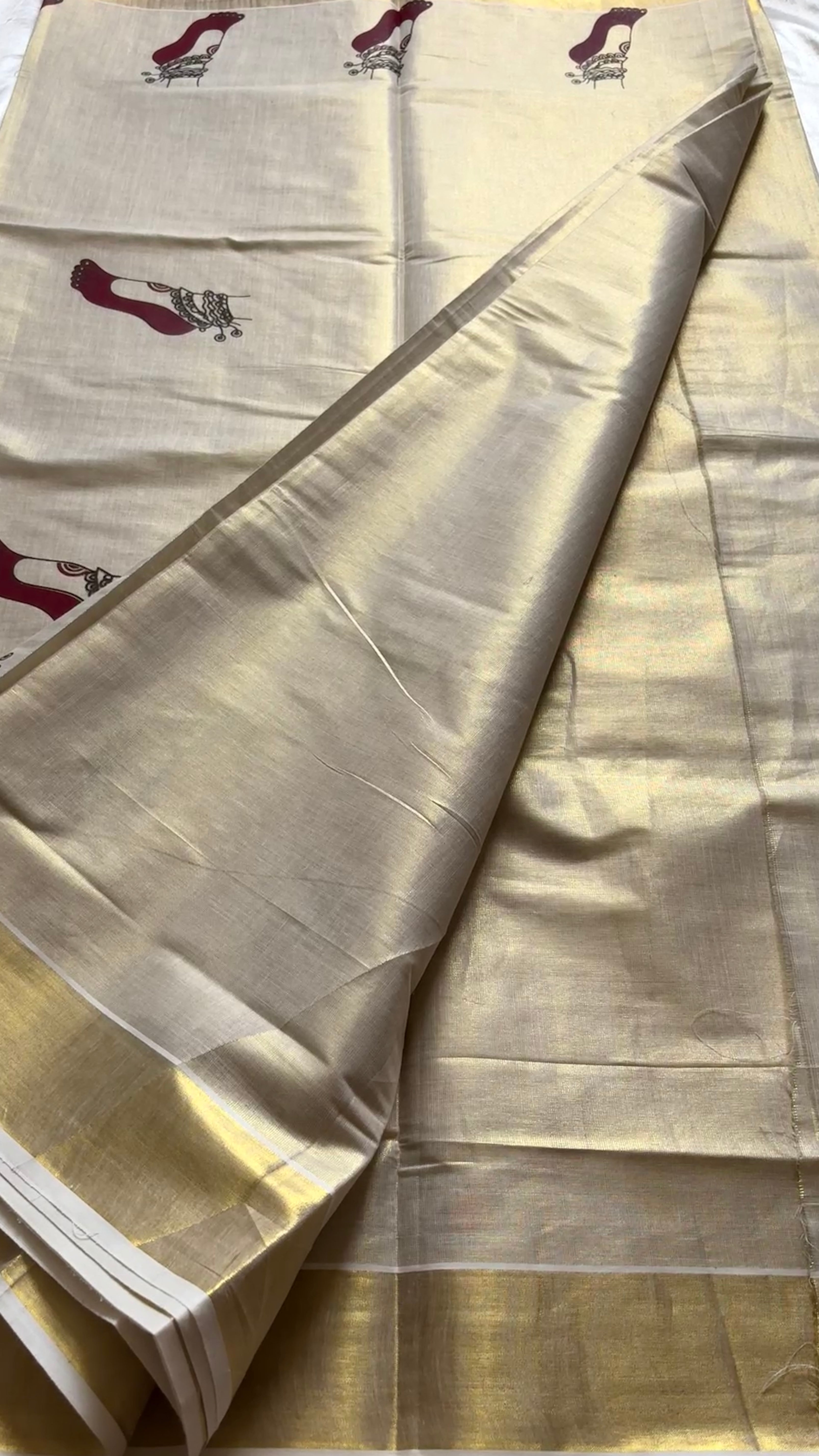 Lakshmi Padham kasavu saree