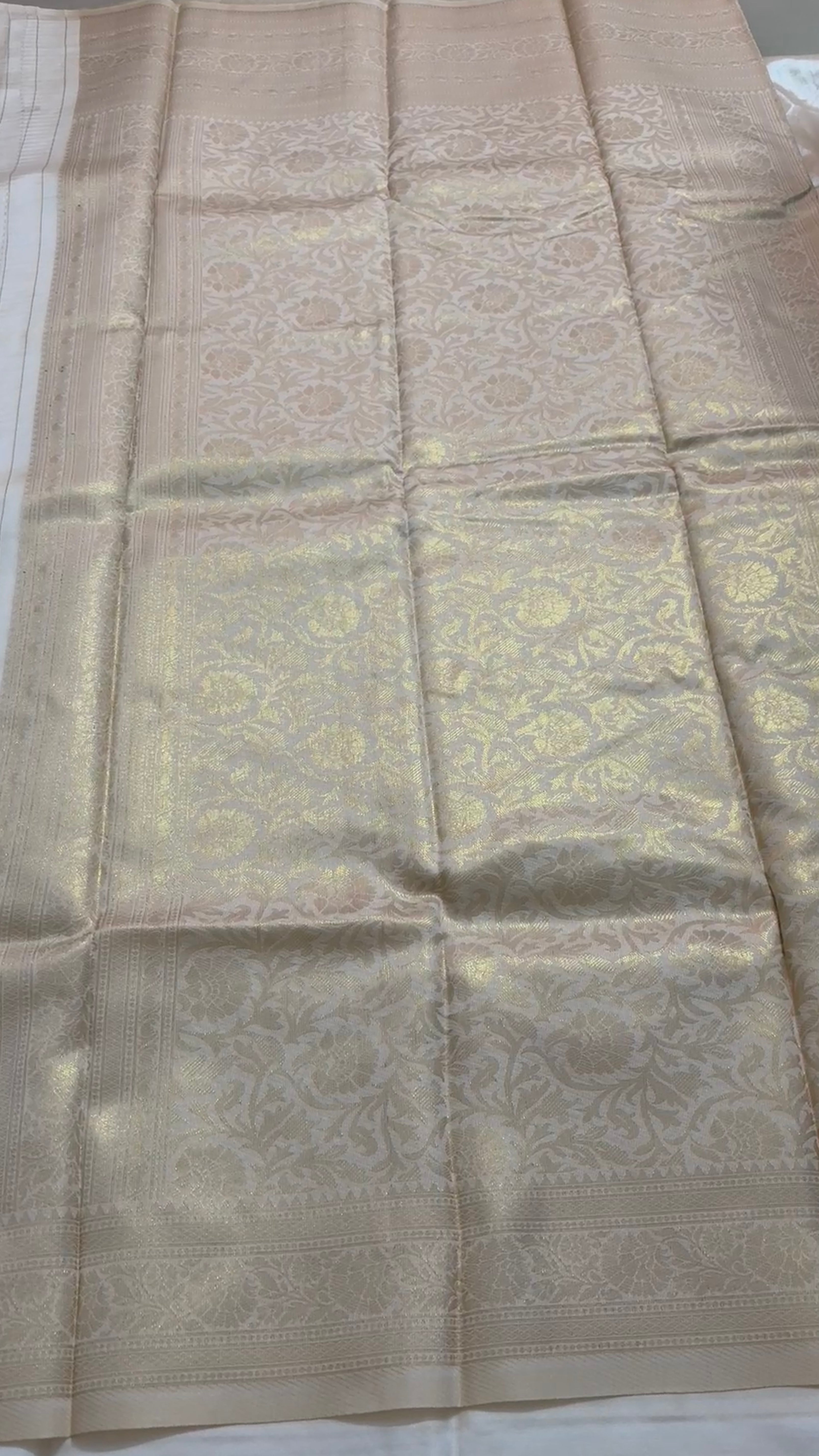 Semi brocade soft Silk Kr 37