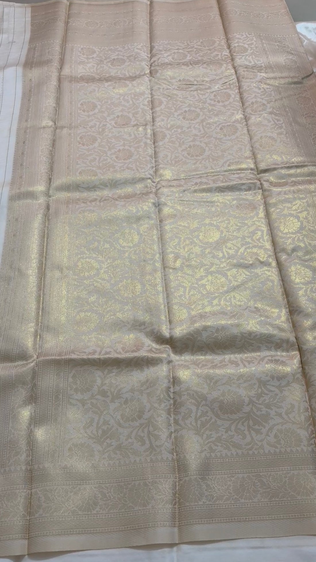 Semi brocade soft Silk Kr 37