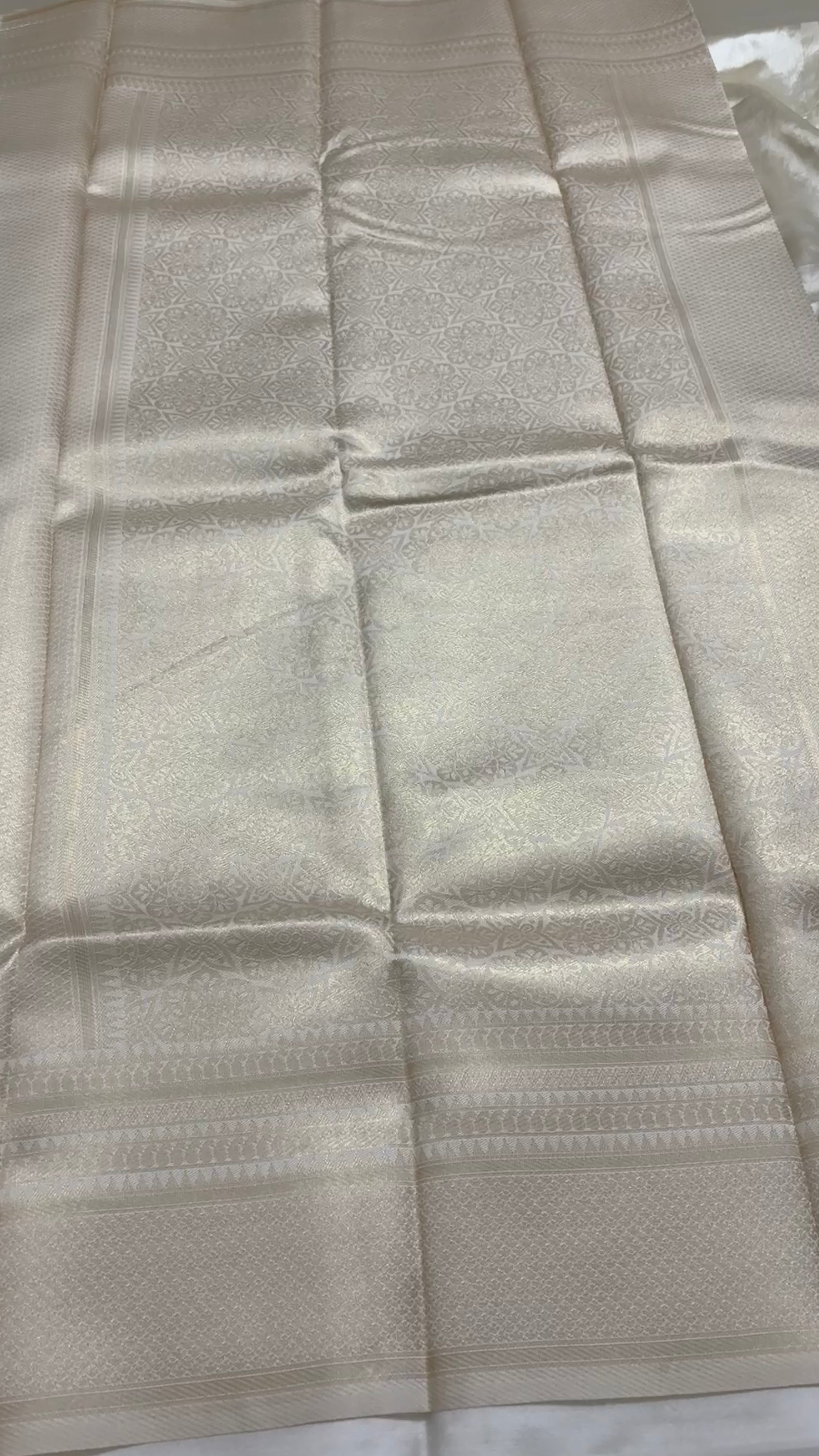 Semi brocade soft Silk kr28