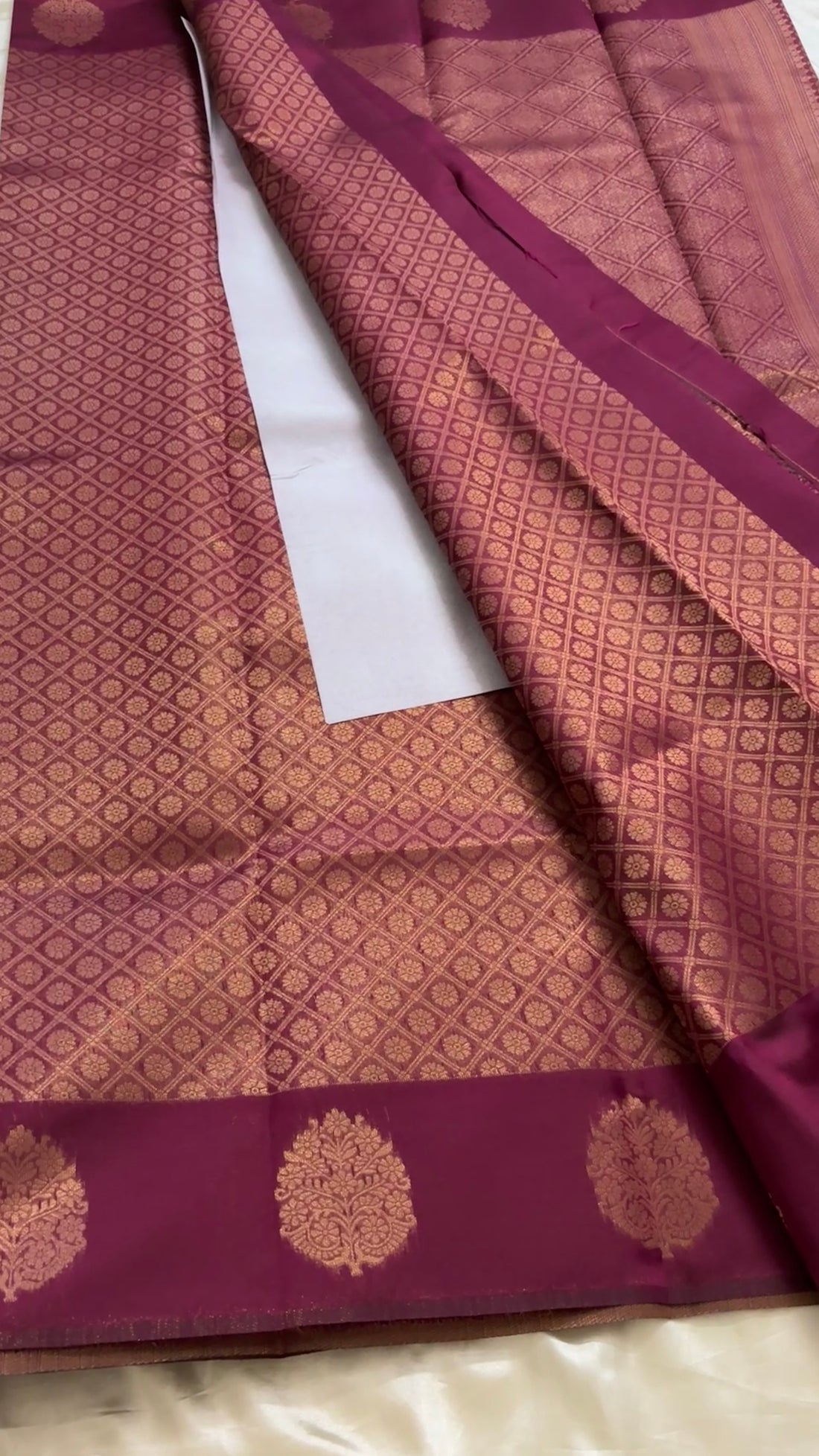 Semi brocade soft Silk kr48