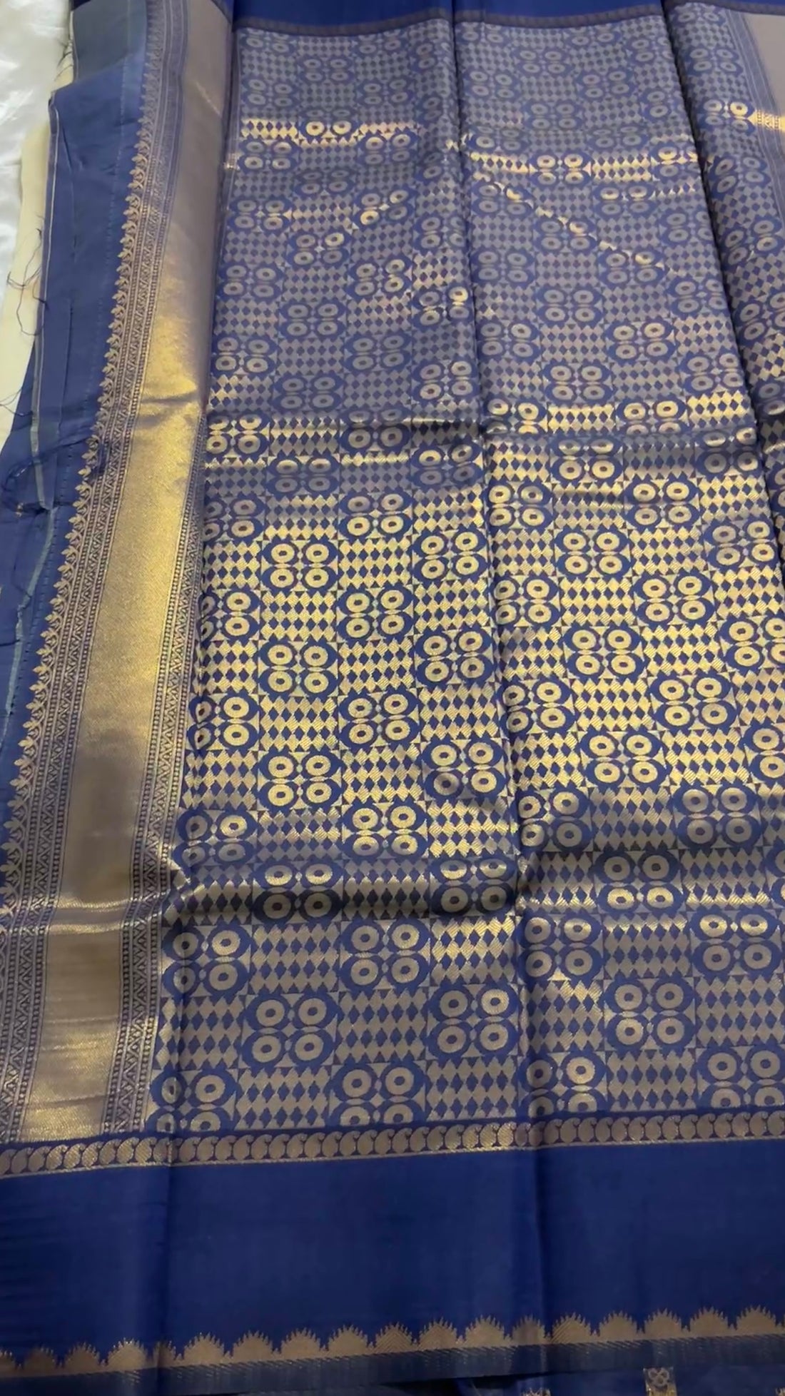 Kanchi semi soft silk Kr 39