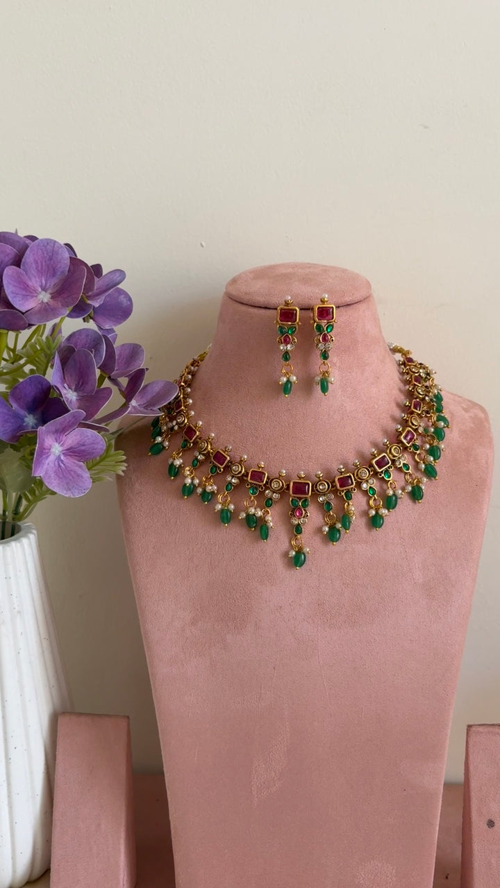 Designer pearl necklace