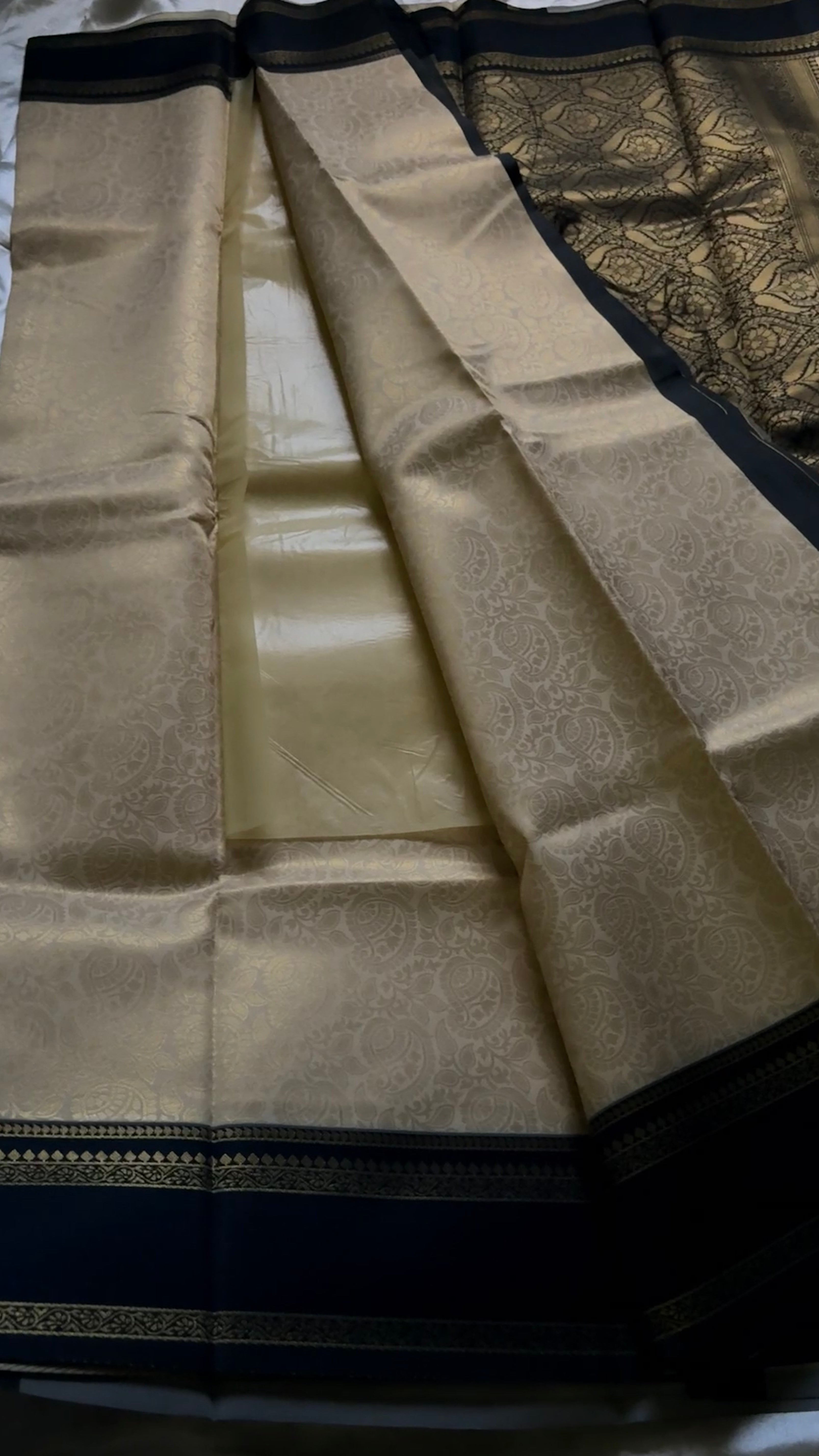 Kanchi semi soft silk Kr 38