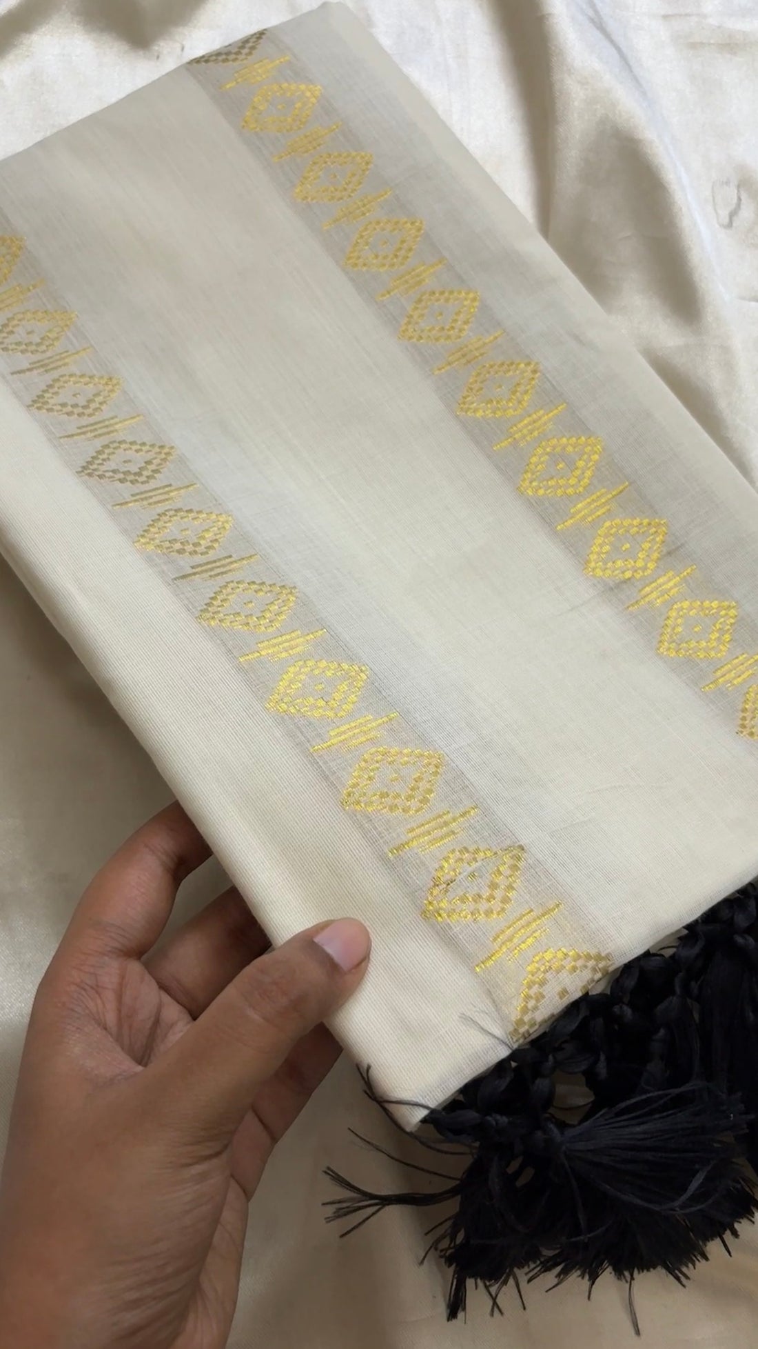 Soft cotton with gold
