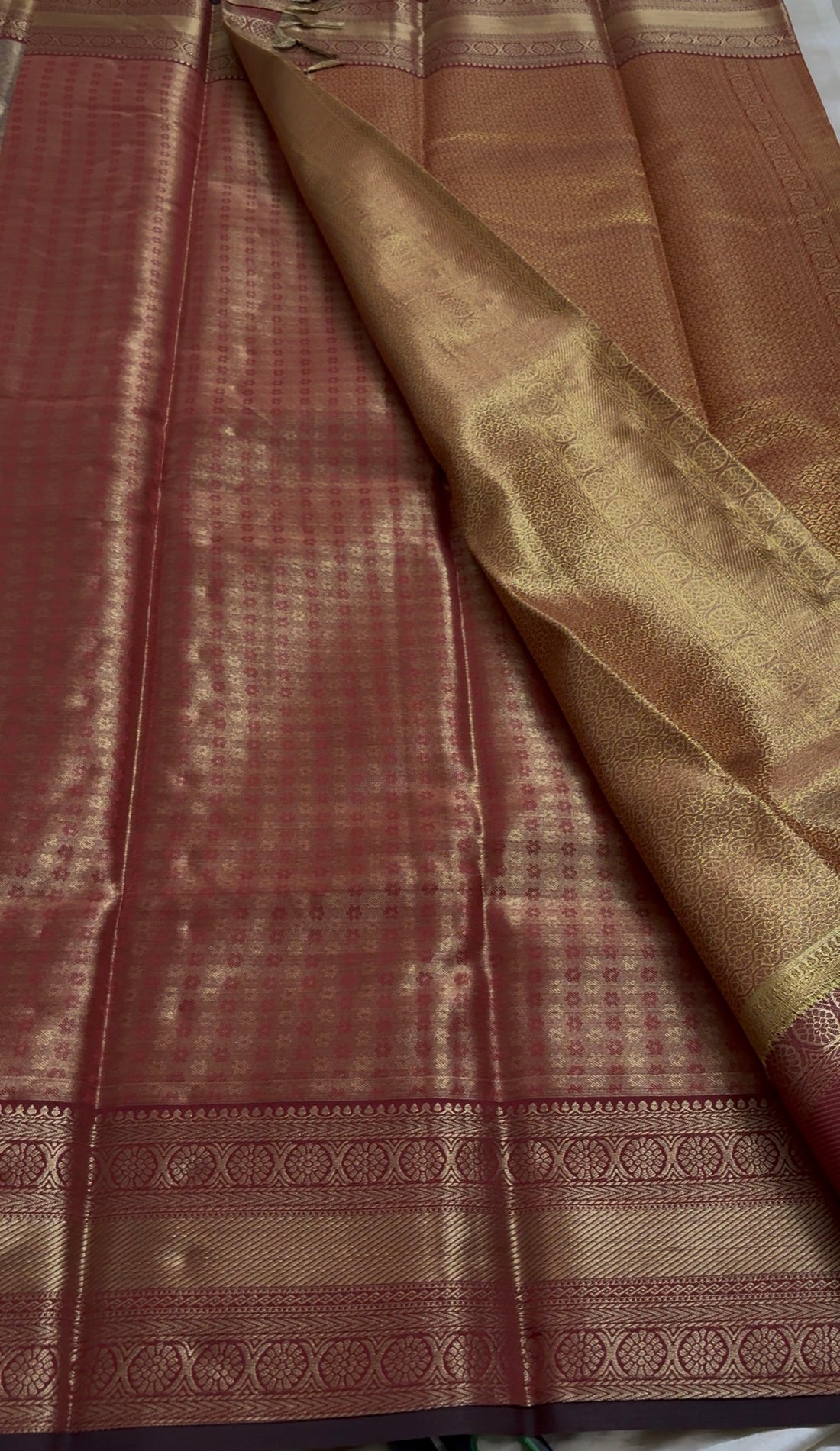 Premium  Tissue brocade silk kr95