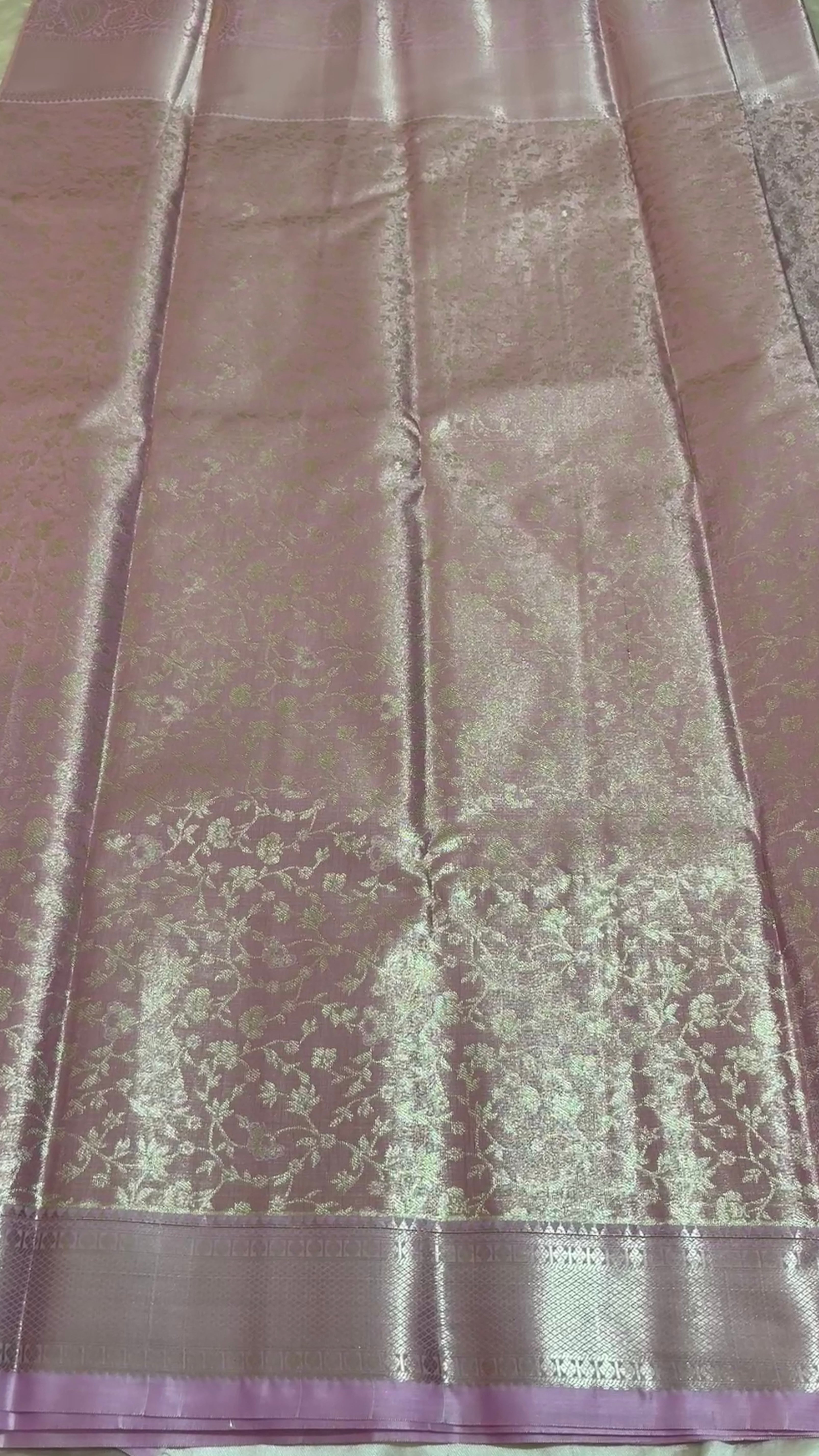 Semi tissue Kanchipuram saree