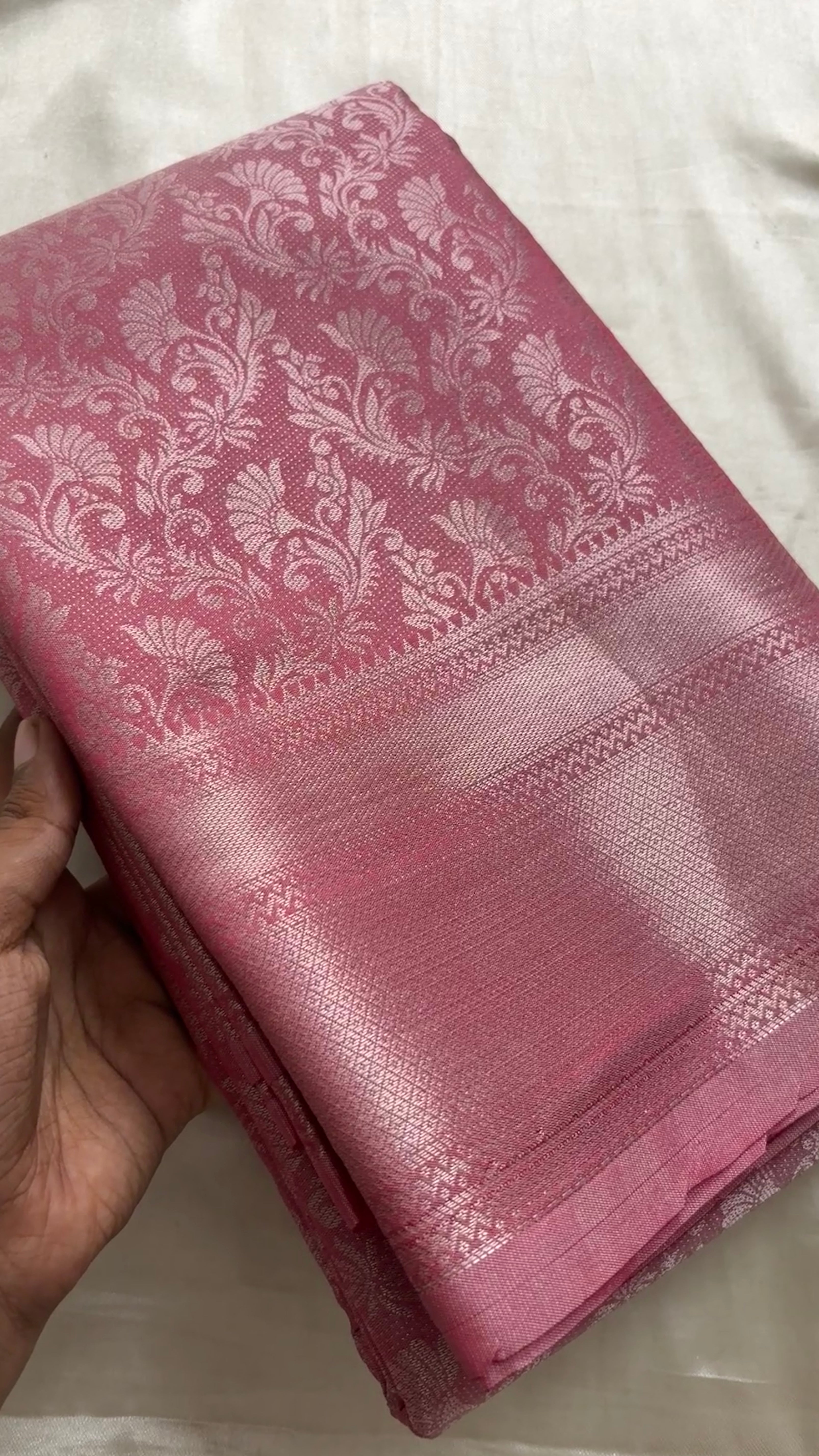 Premium Brocade soft silk kr 123