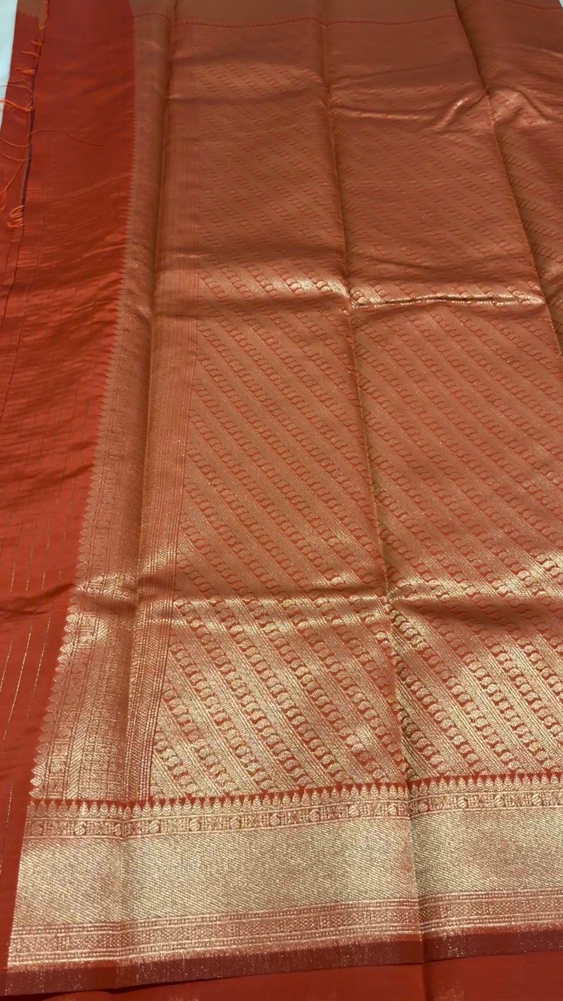semi soft silk kr 114