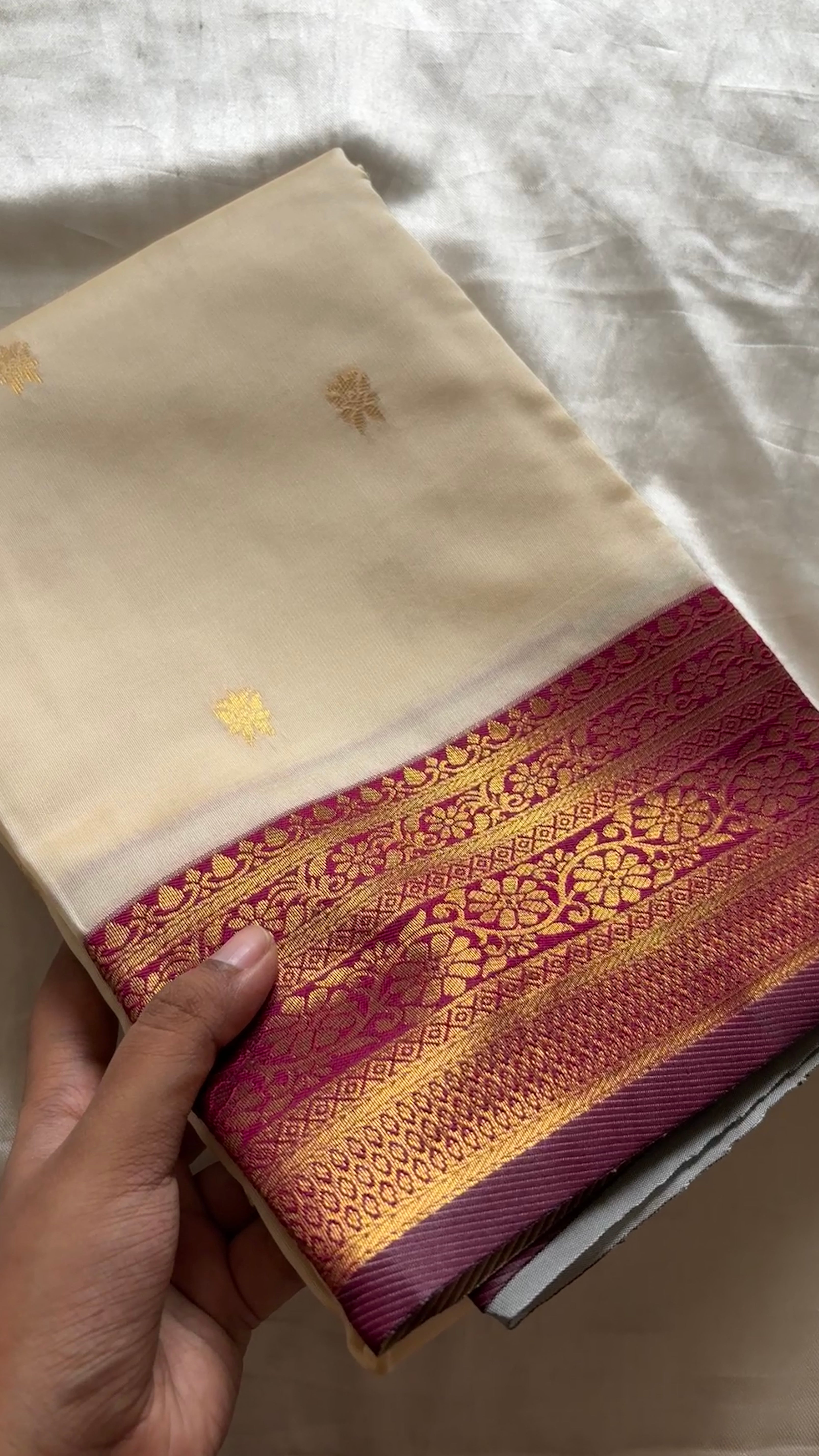semi soft silk with Kanchi borders kr 54