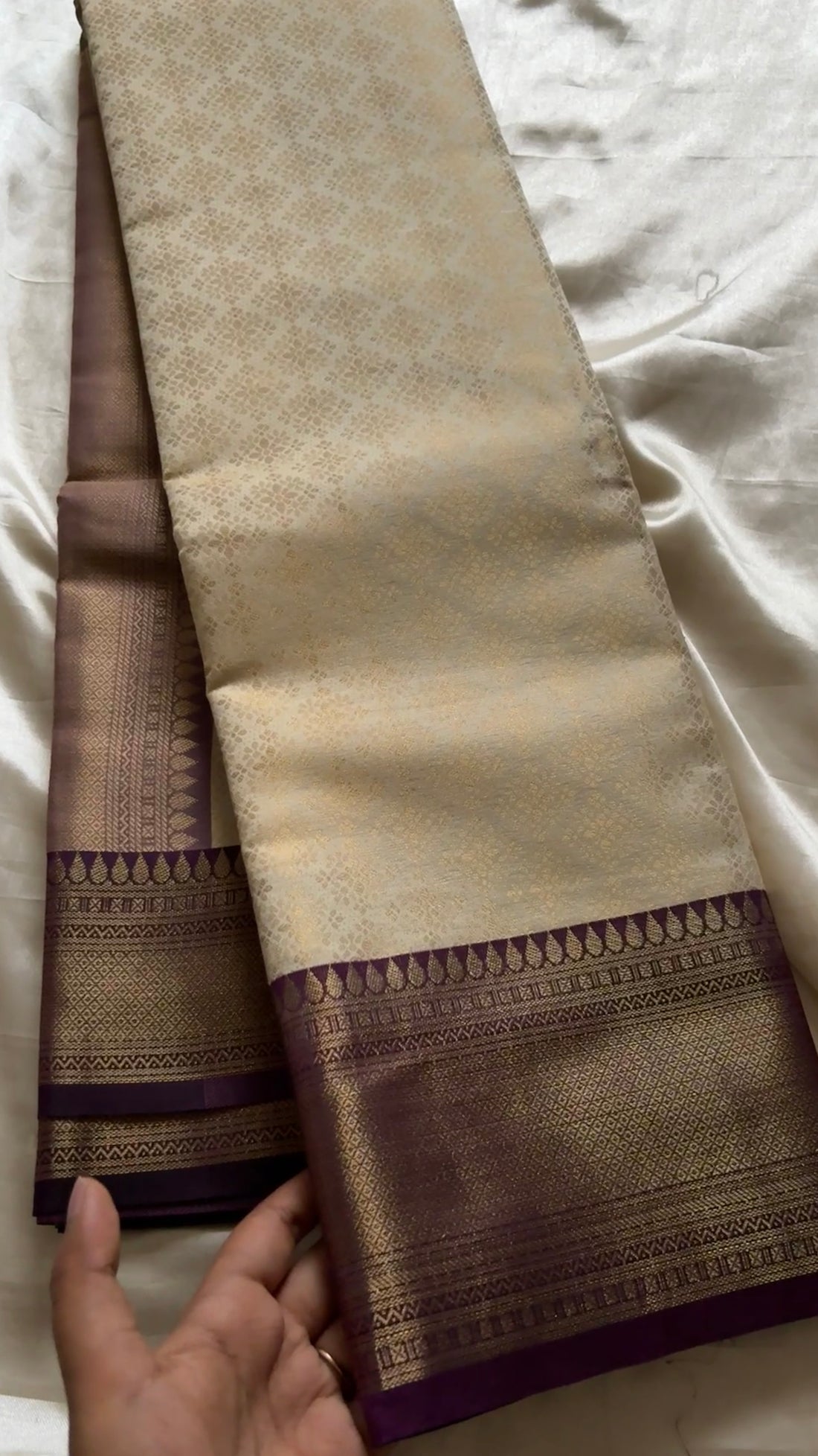 Semi Soft silk Kr 142
