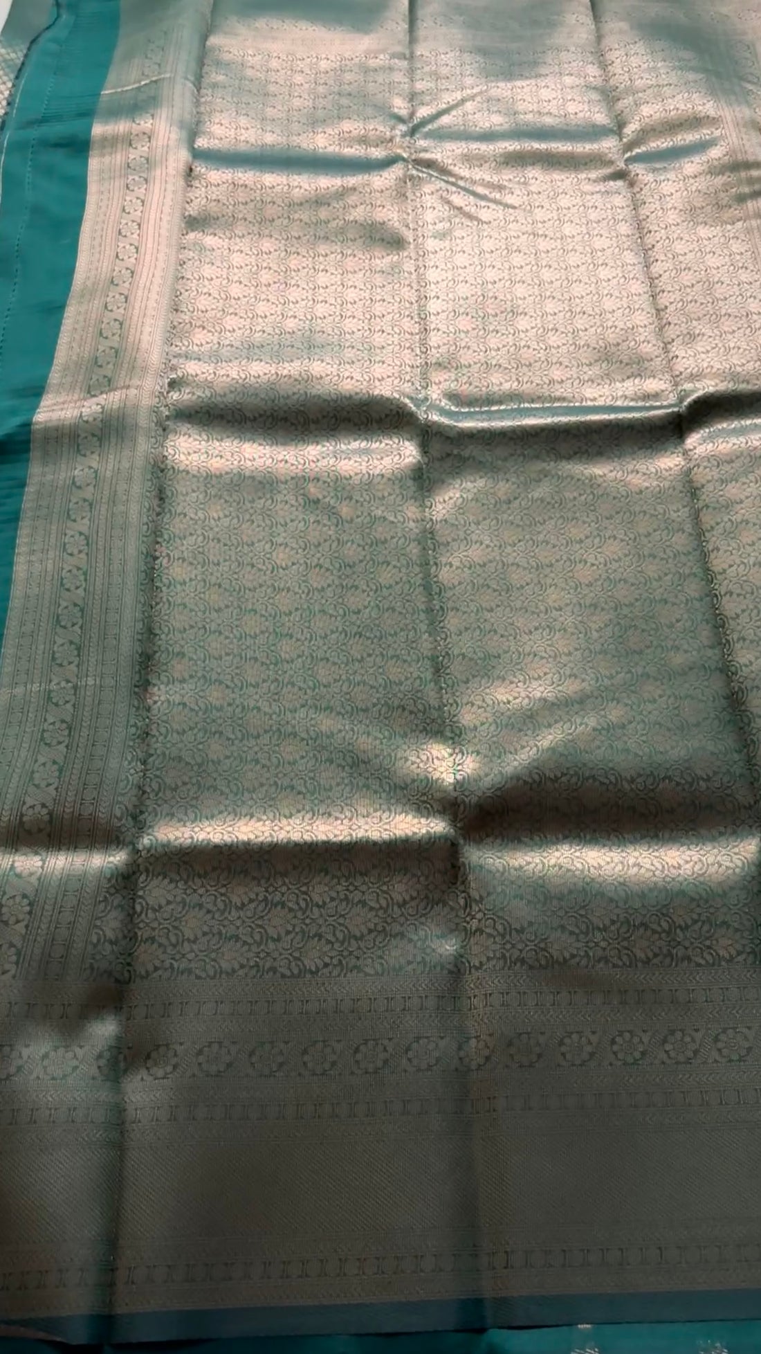 Semi brocade soft Silk kr48