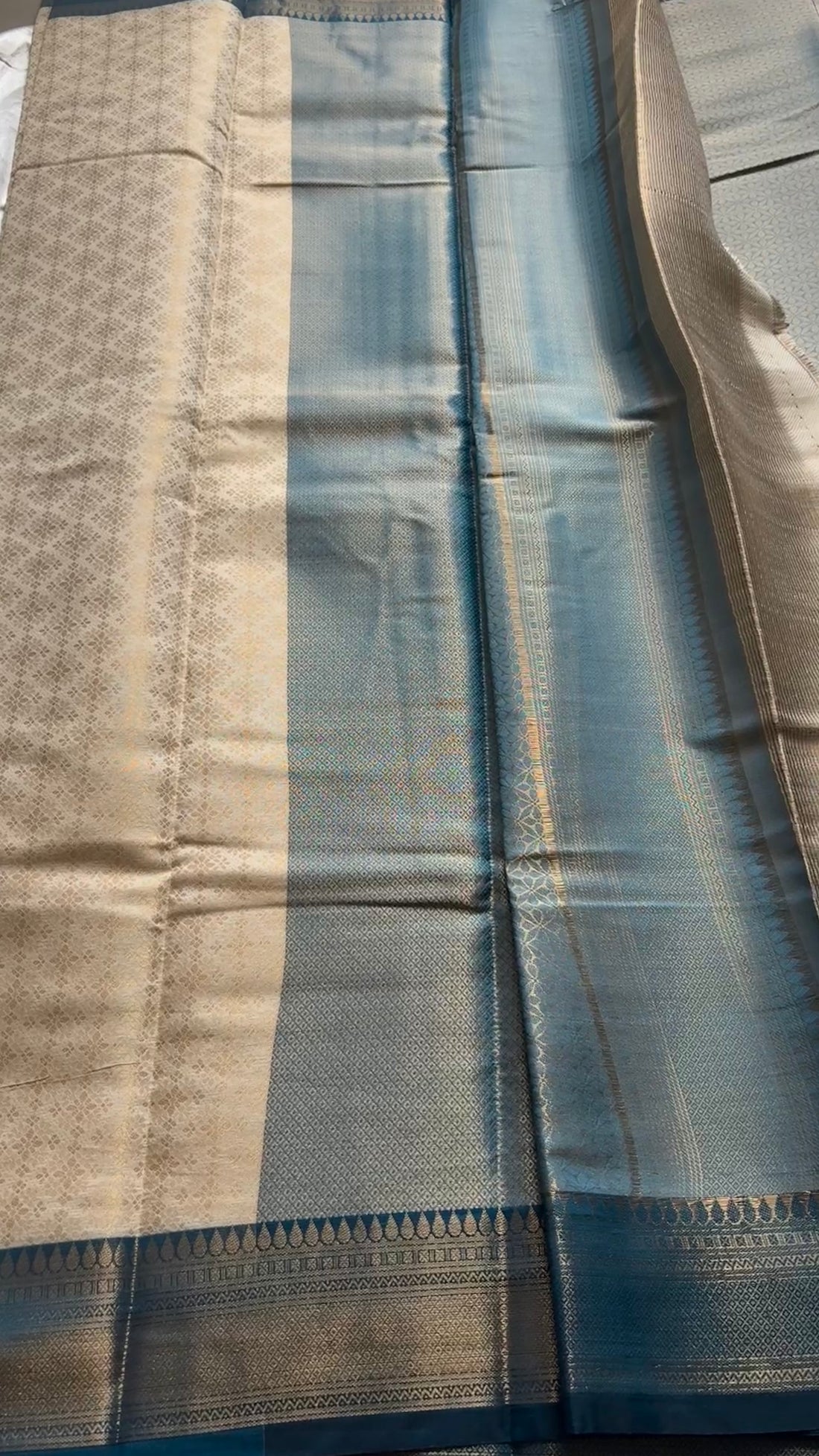 Semi Soft silk Kr 22