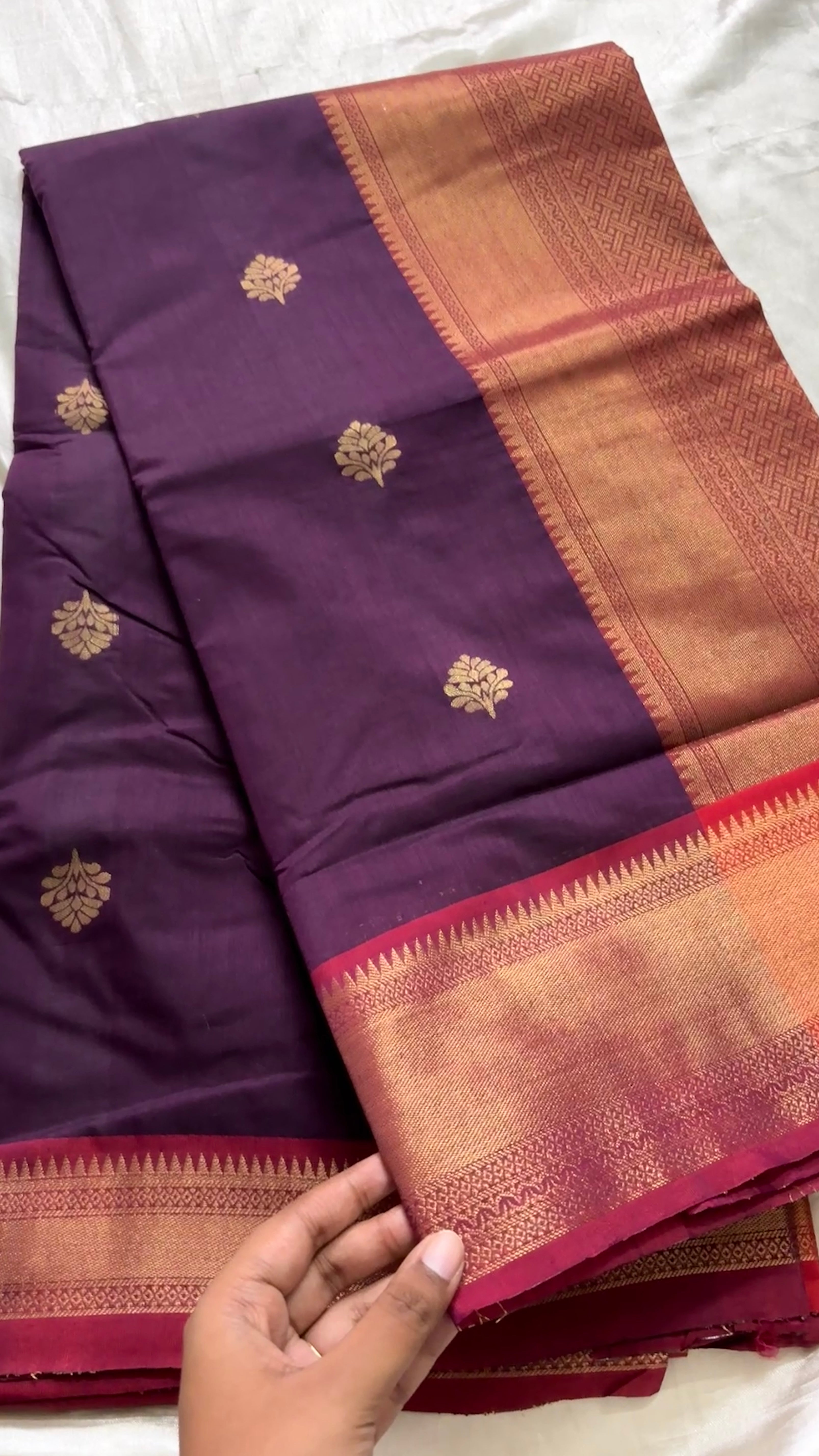 cotton with kanchi border Kr 61