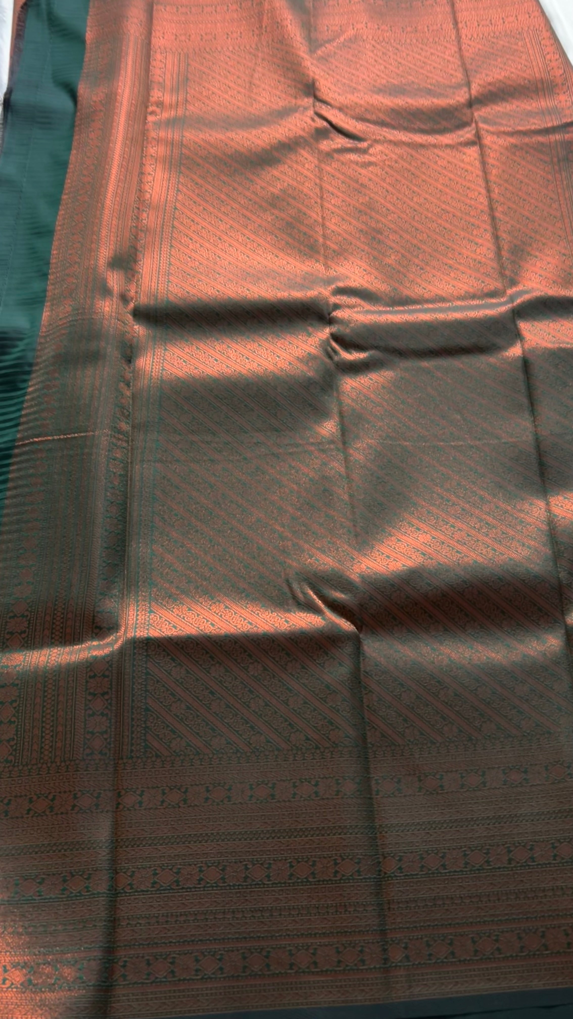 Semi Brocade