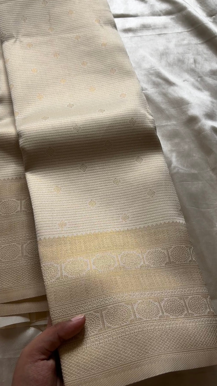 Semi brocade soft Silk kr123