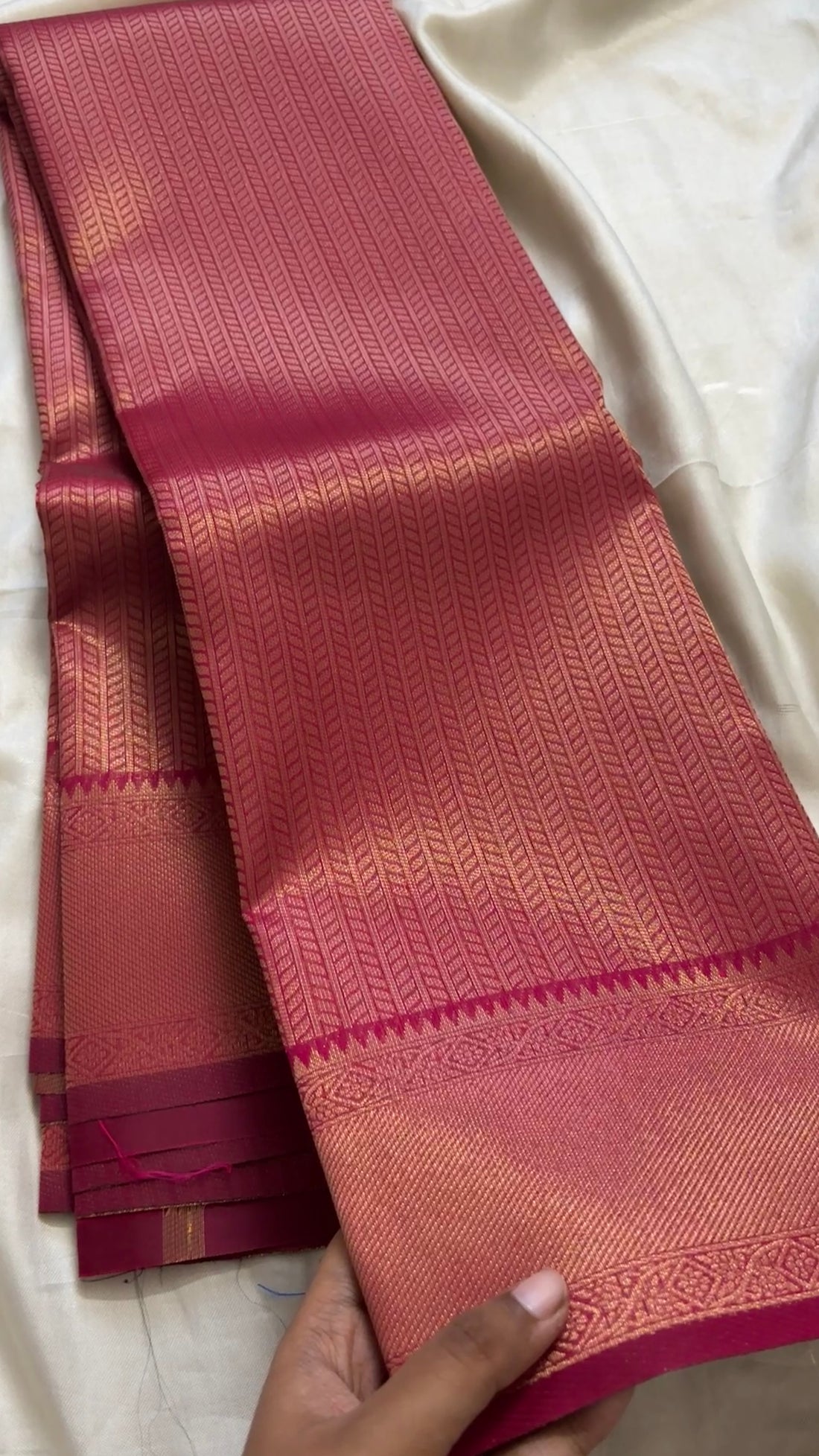 Semi brocade KR 70