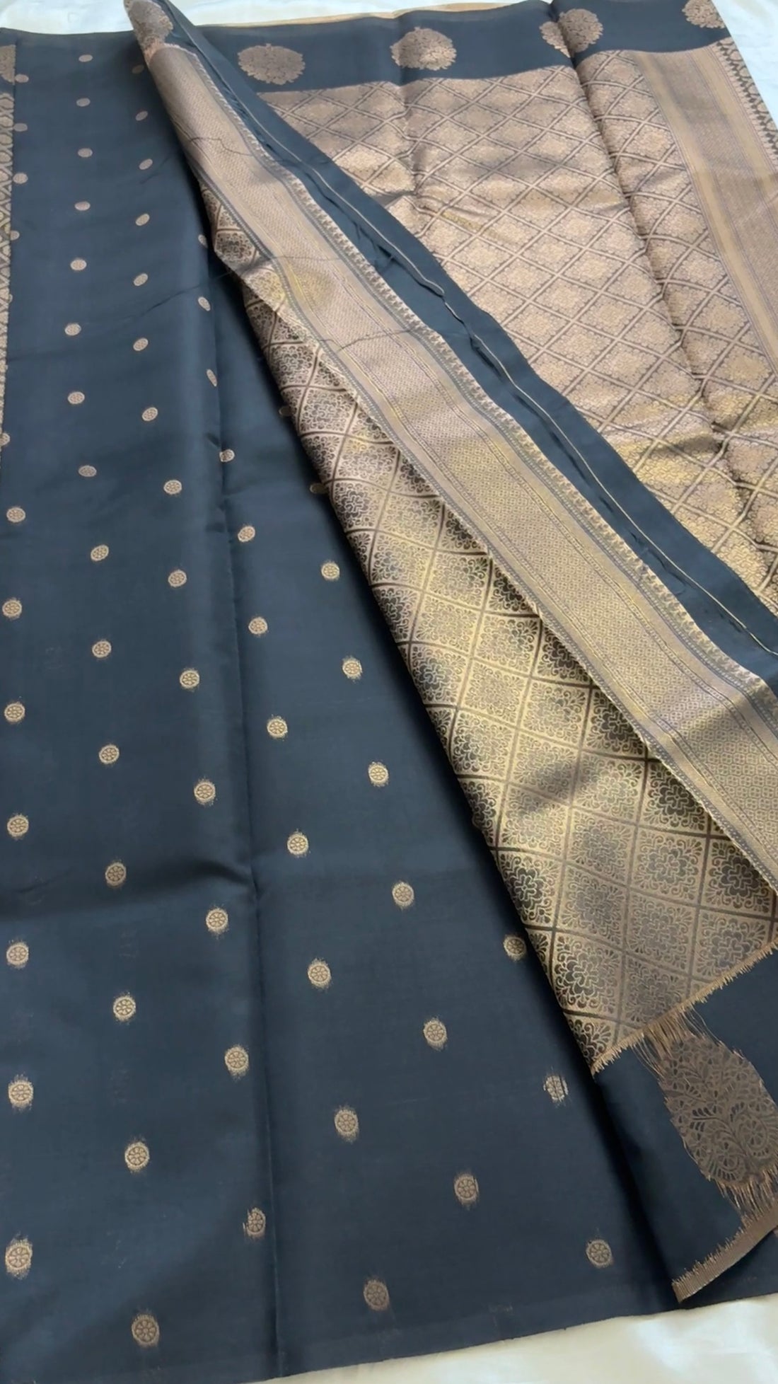 Semi brocade soft Silk kr52