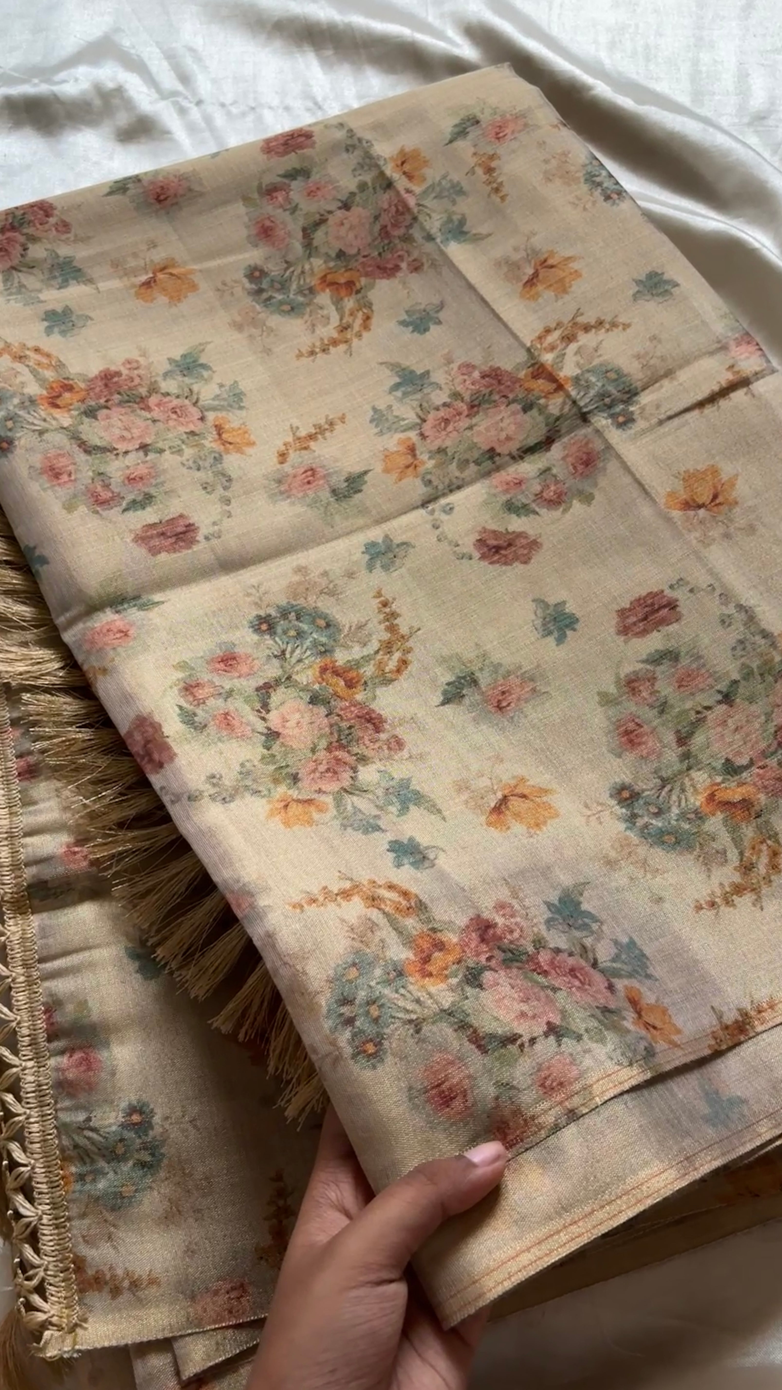 Golden soft tissue with Floral motifs kr 34