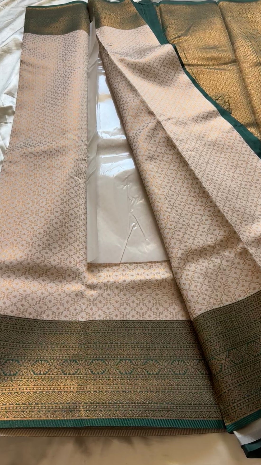Kanchi semi soft silk kr52