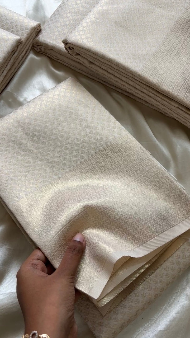 Semi brocade soft Silk