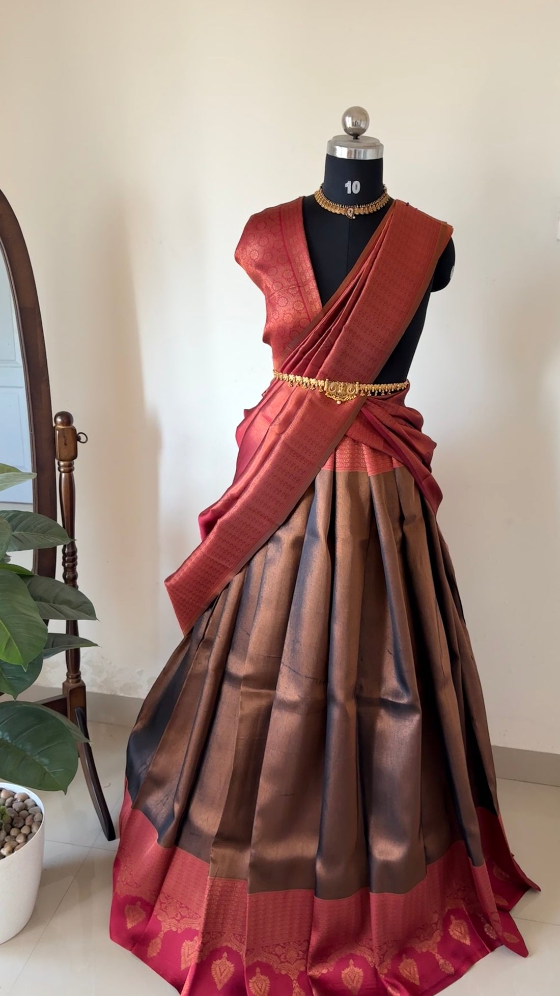 Unstitched premium half saree material Kr 120