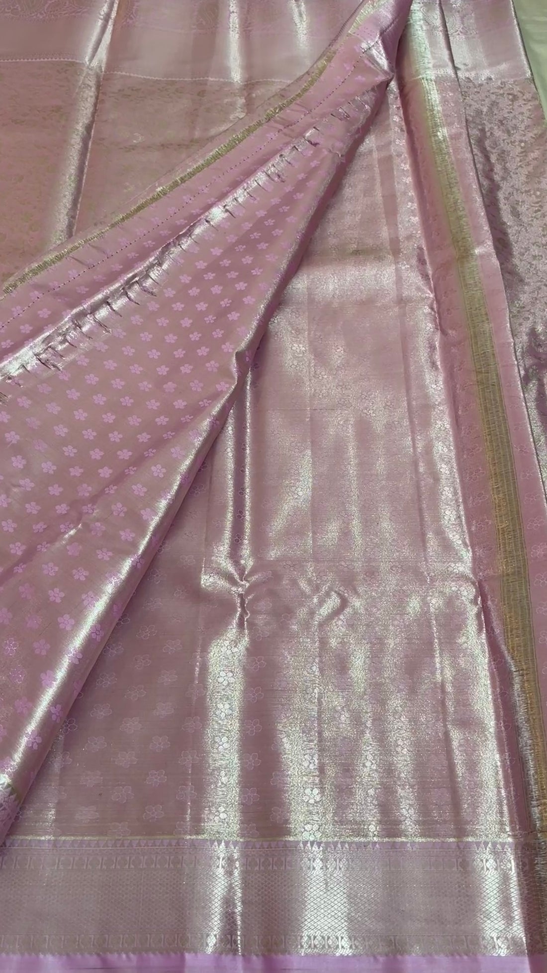 Semi tissue Kanchipuram saree