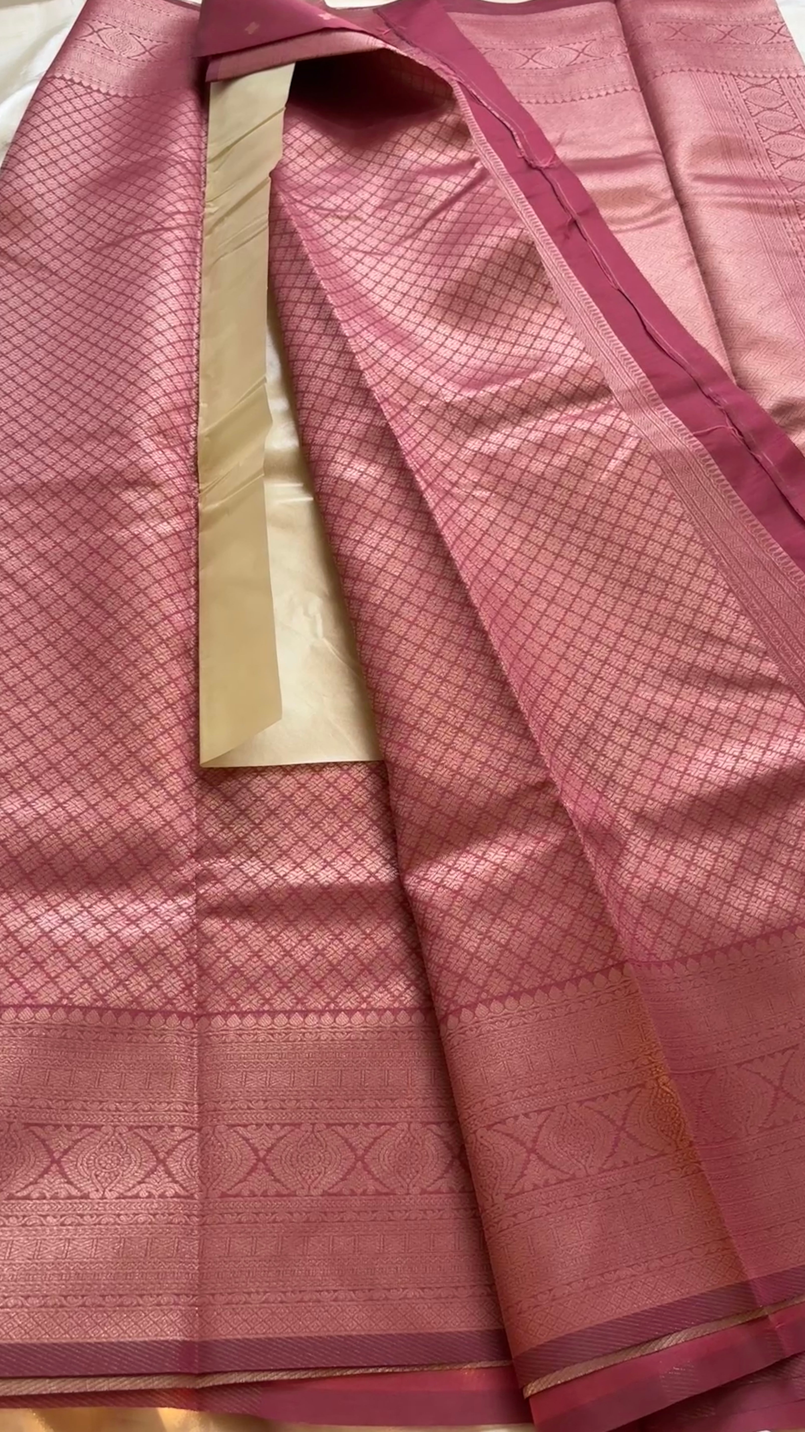 Semi brocade soft Silk kr35