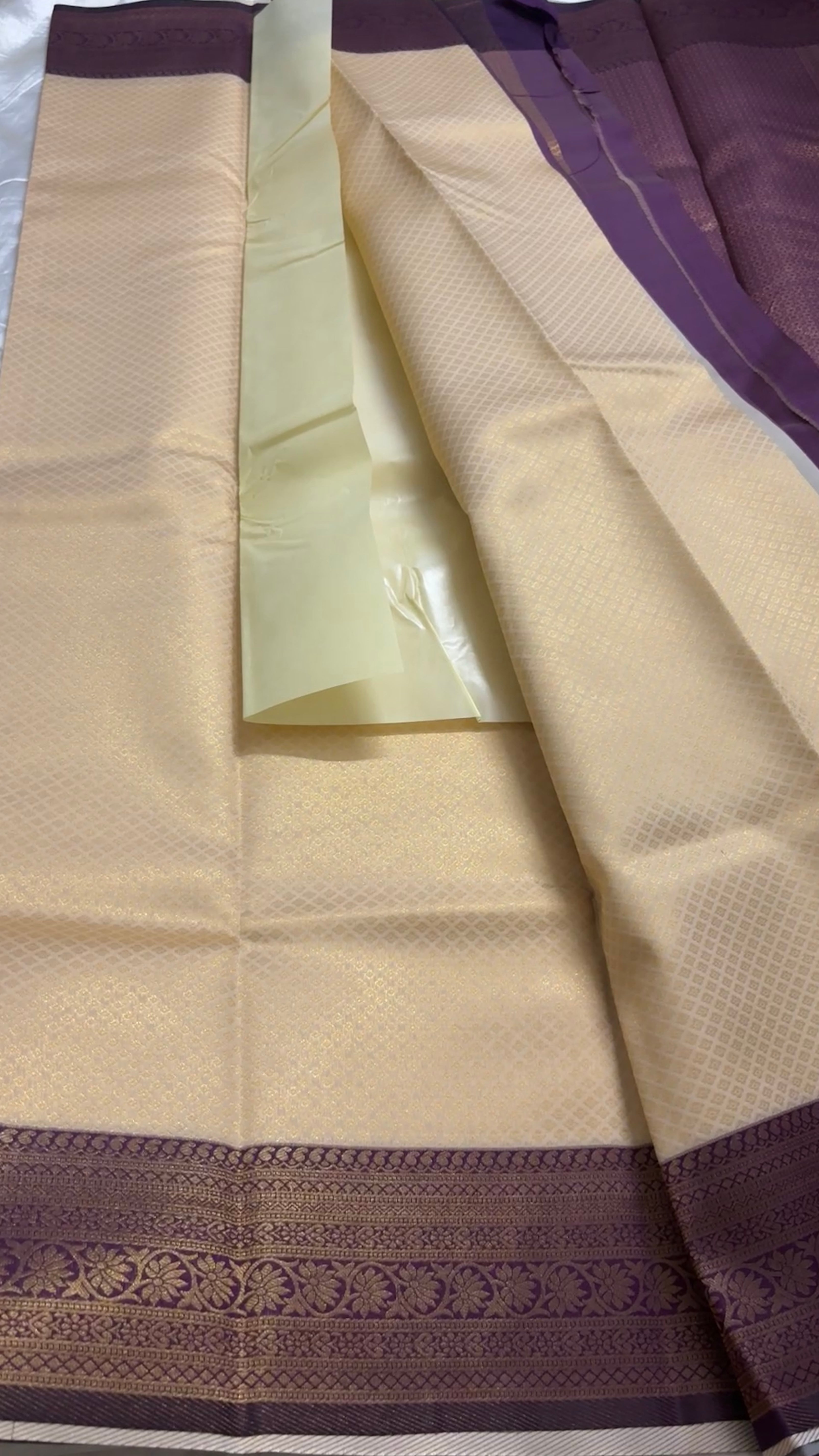 Kanchi semi soft silk kr142