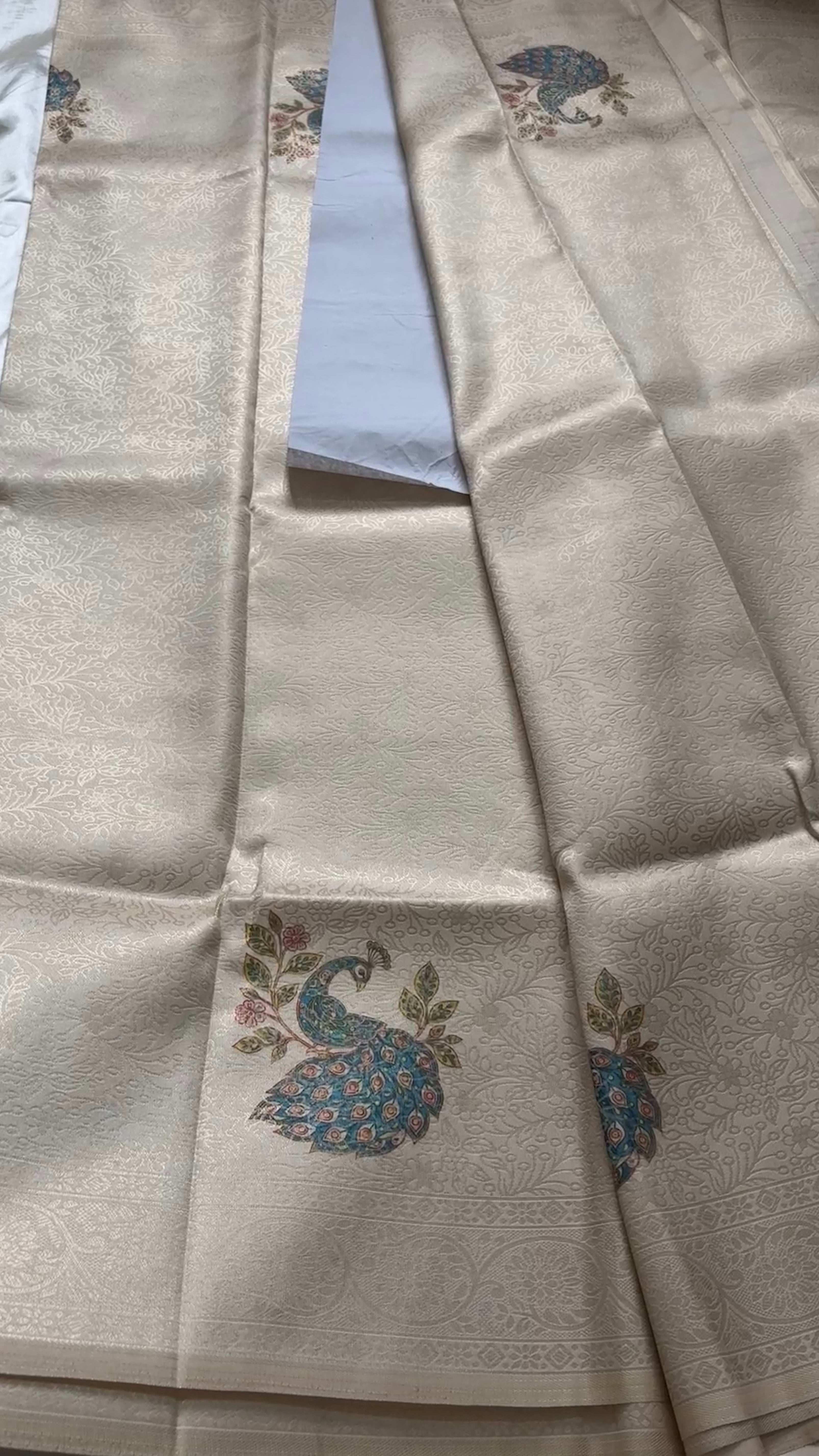 Soft silk with digital print KR129