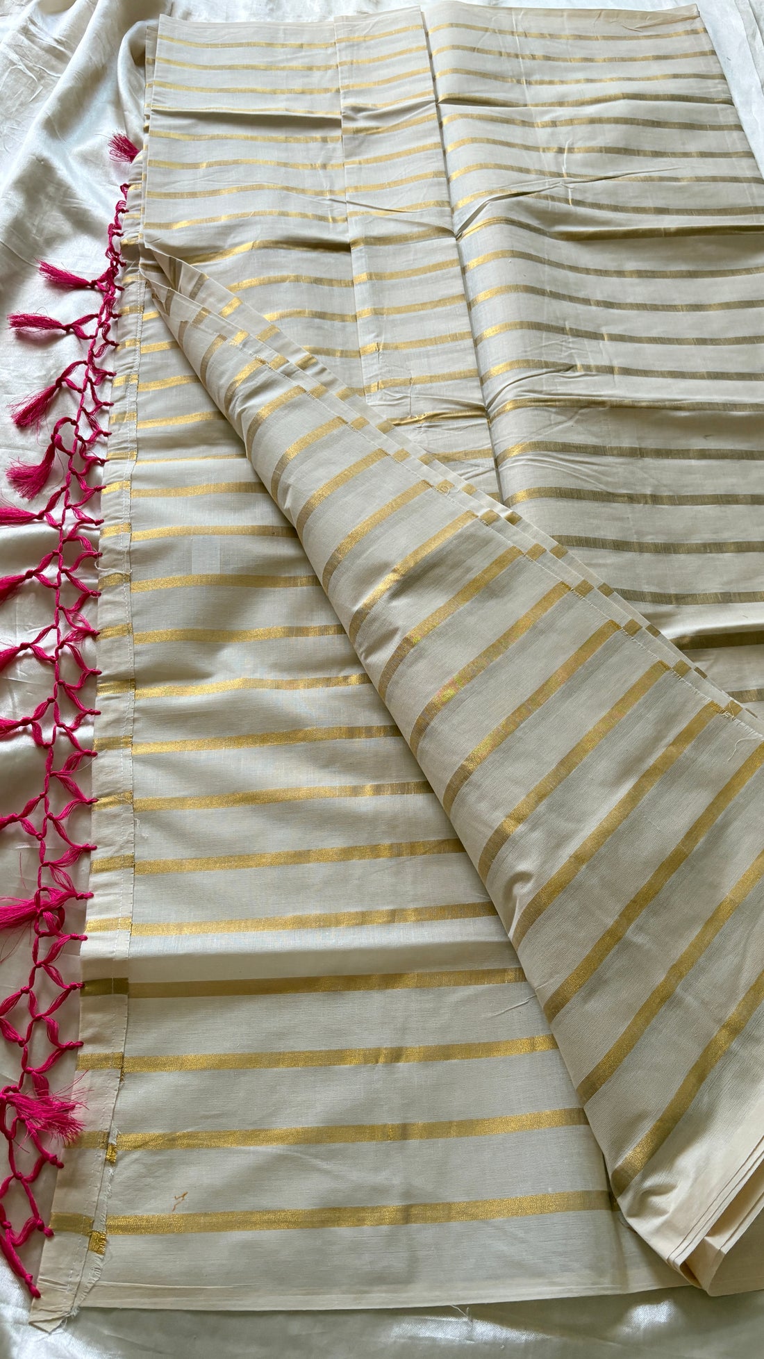 Soft cotton with gold stripe kr40