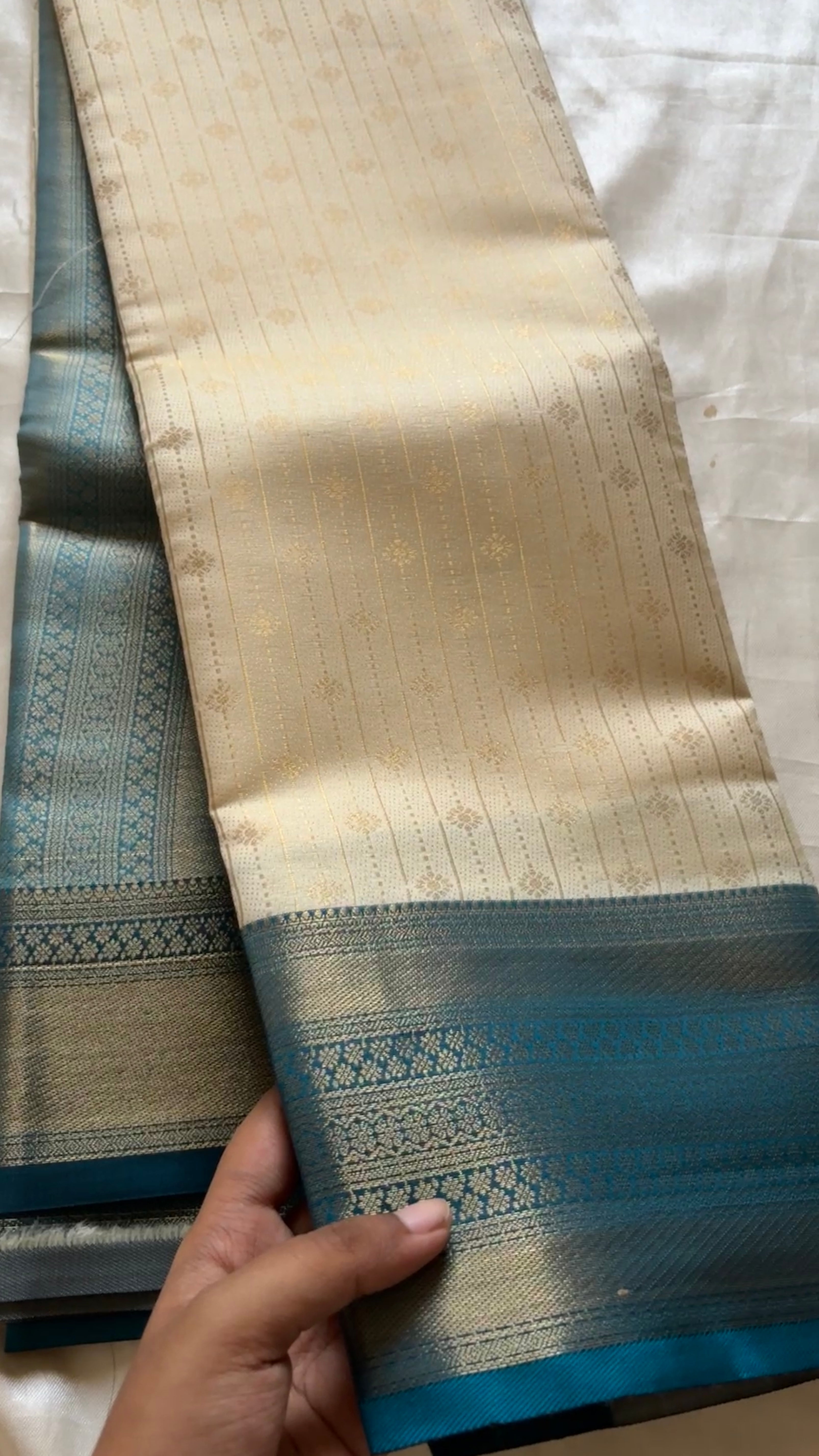 Semi Soft silk kr62