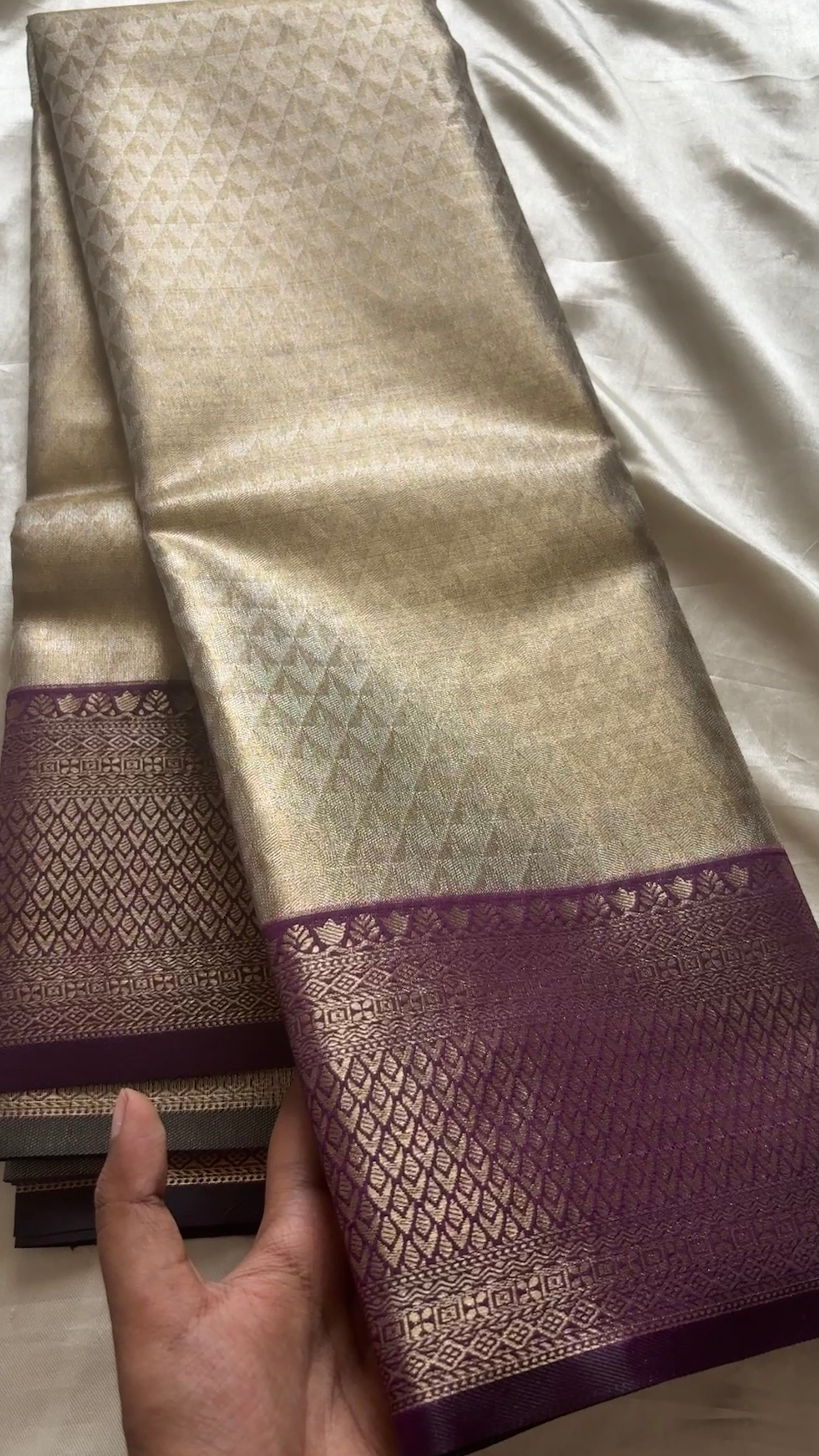 Premium  Tissue brocade kr55
